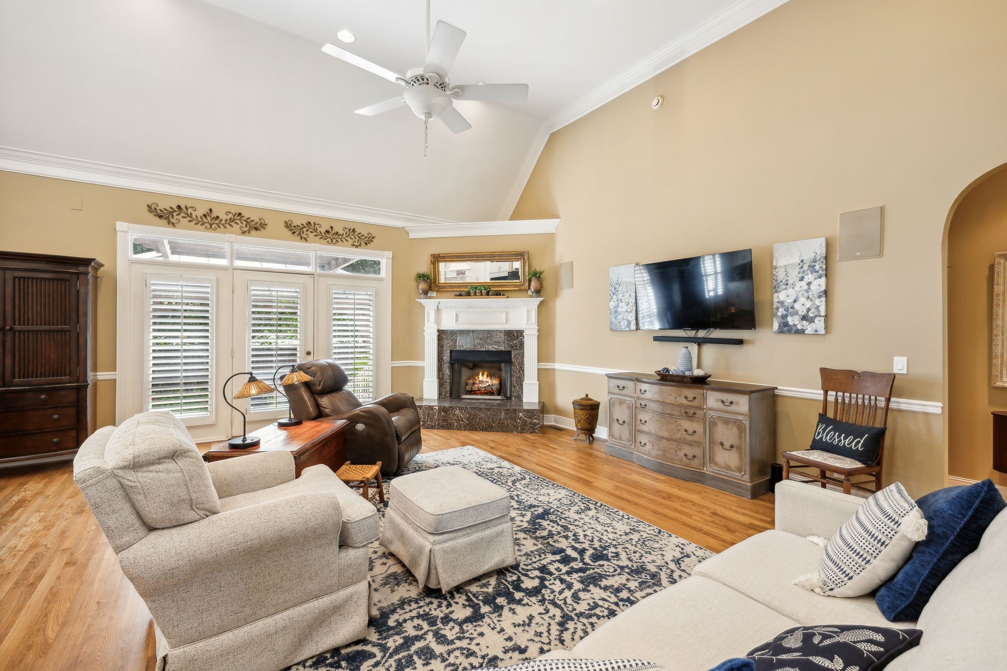 215 Innsbrooke Blvd