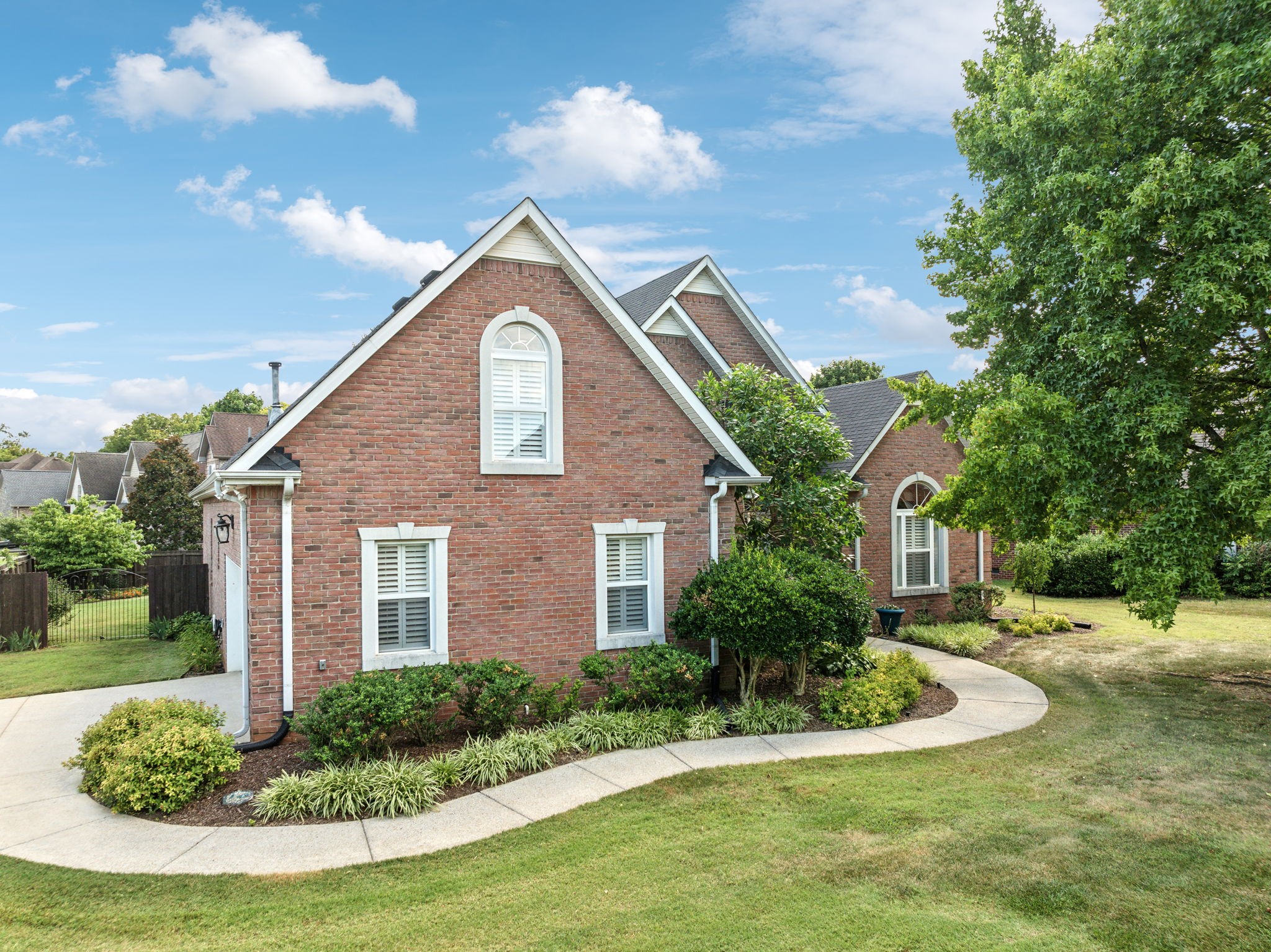 215 Innsbrooke Blvd