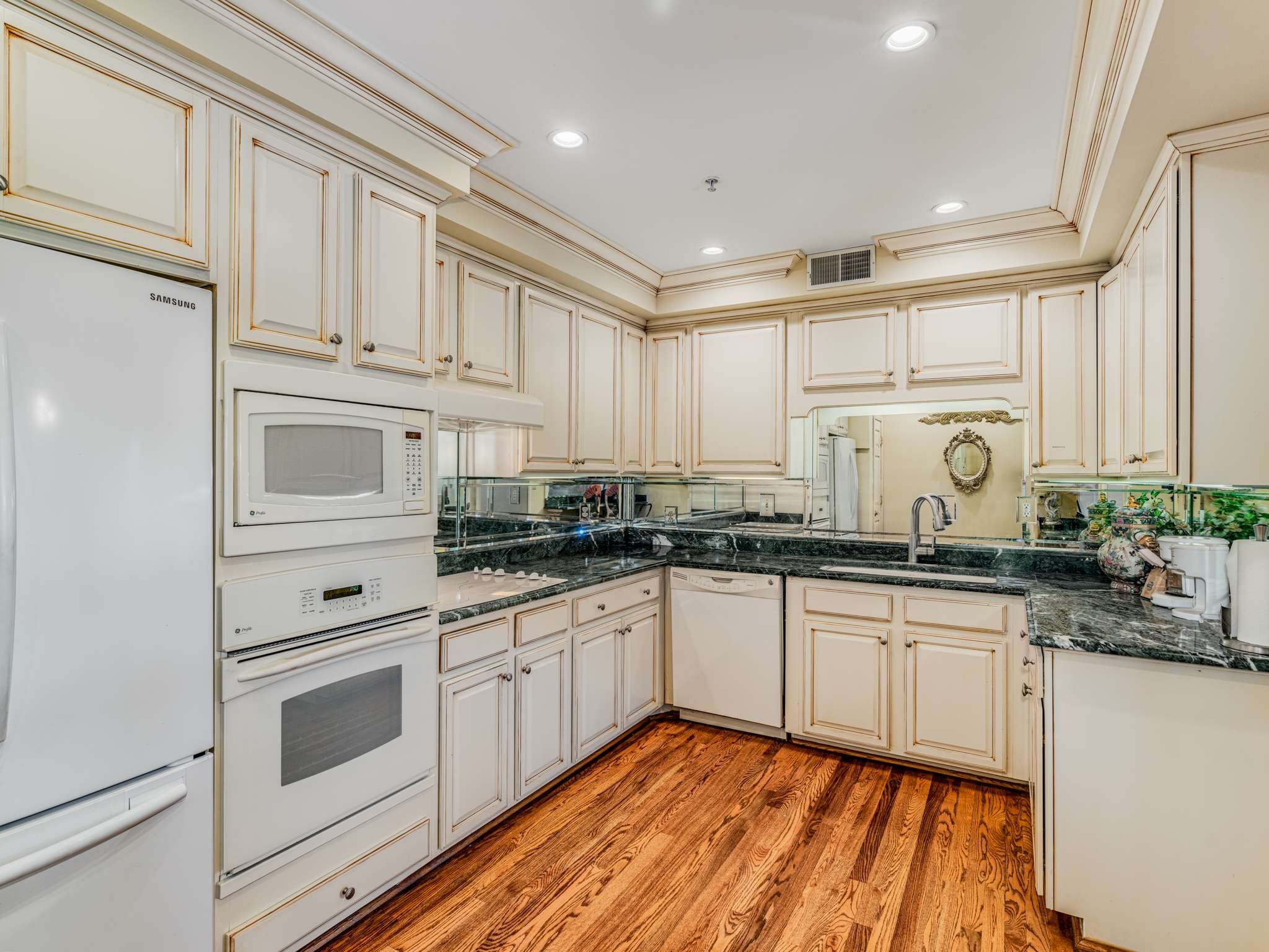 4215 Harding Pike Unit: 602