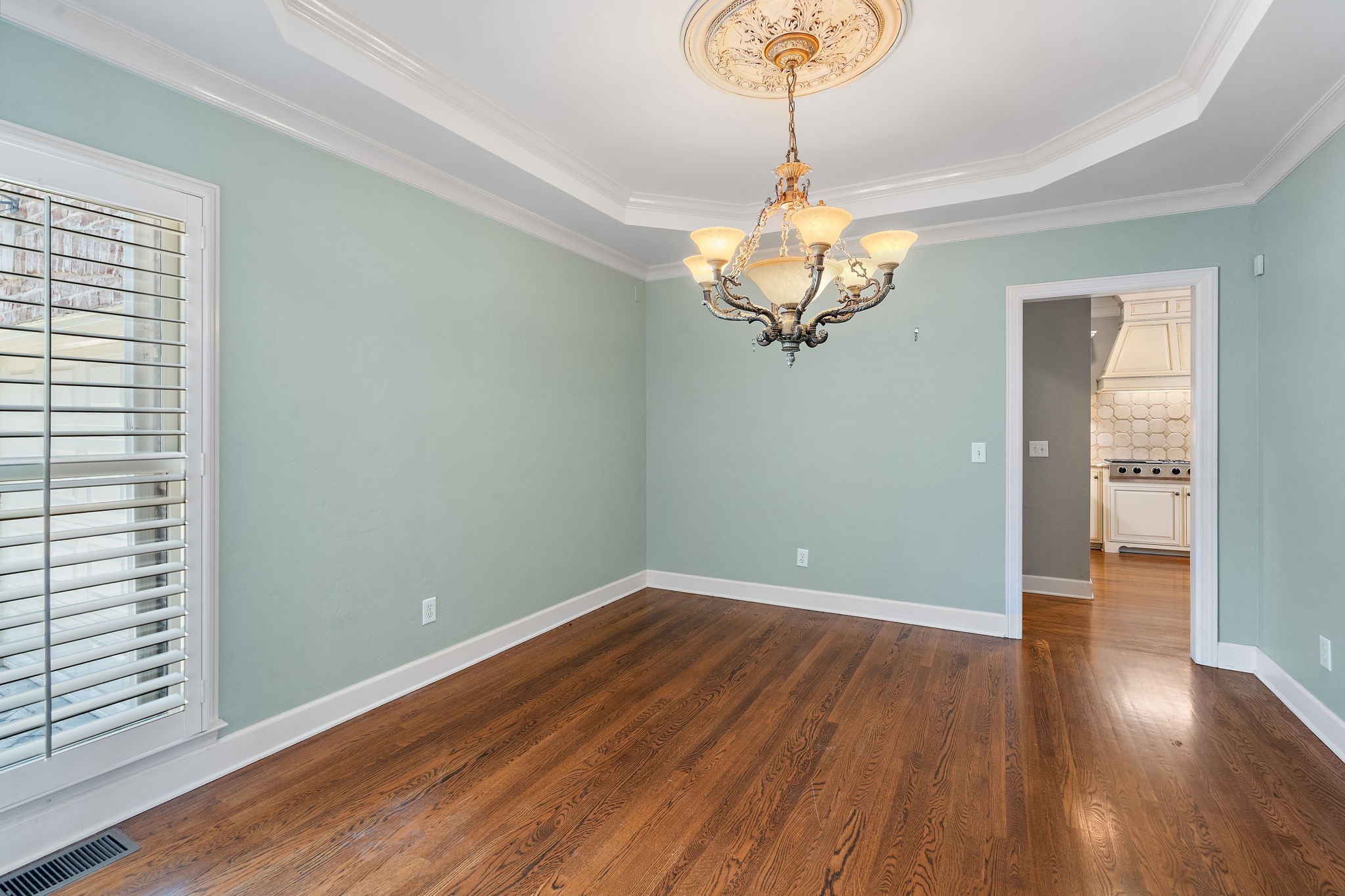 314 Whitworth Way