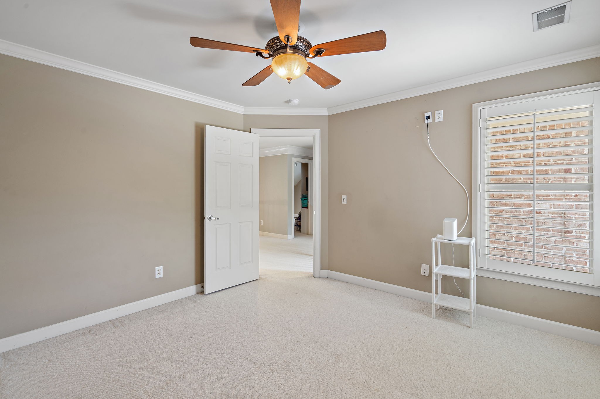 314 Whitworth Way