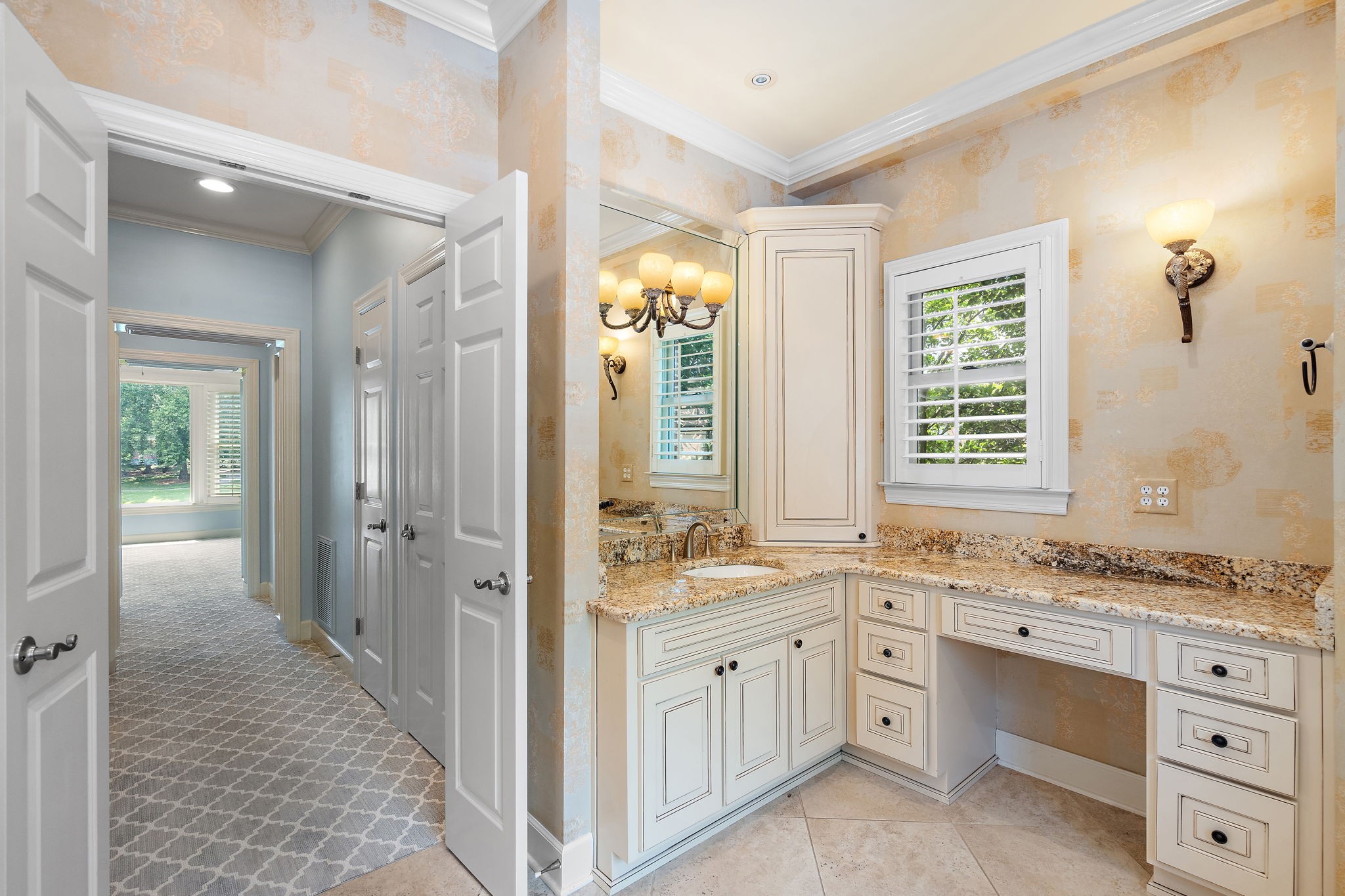 314 Whitworth Way