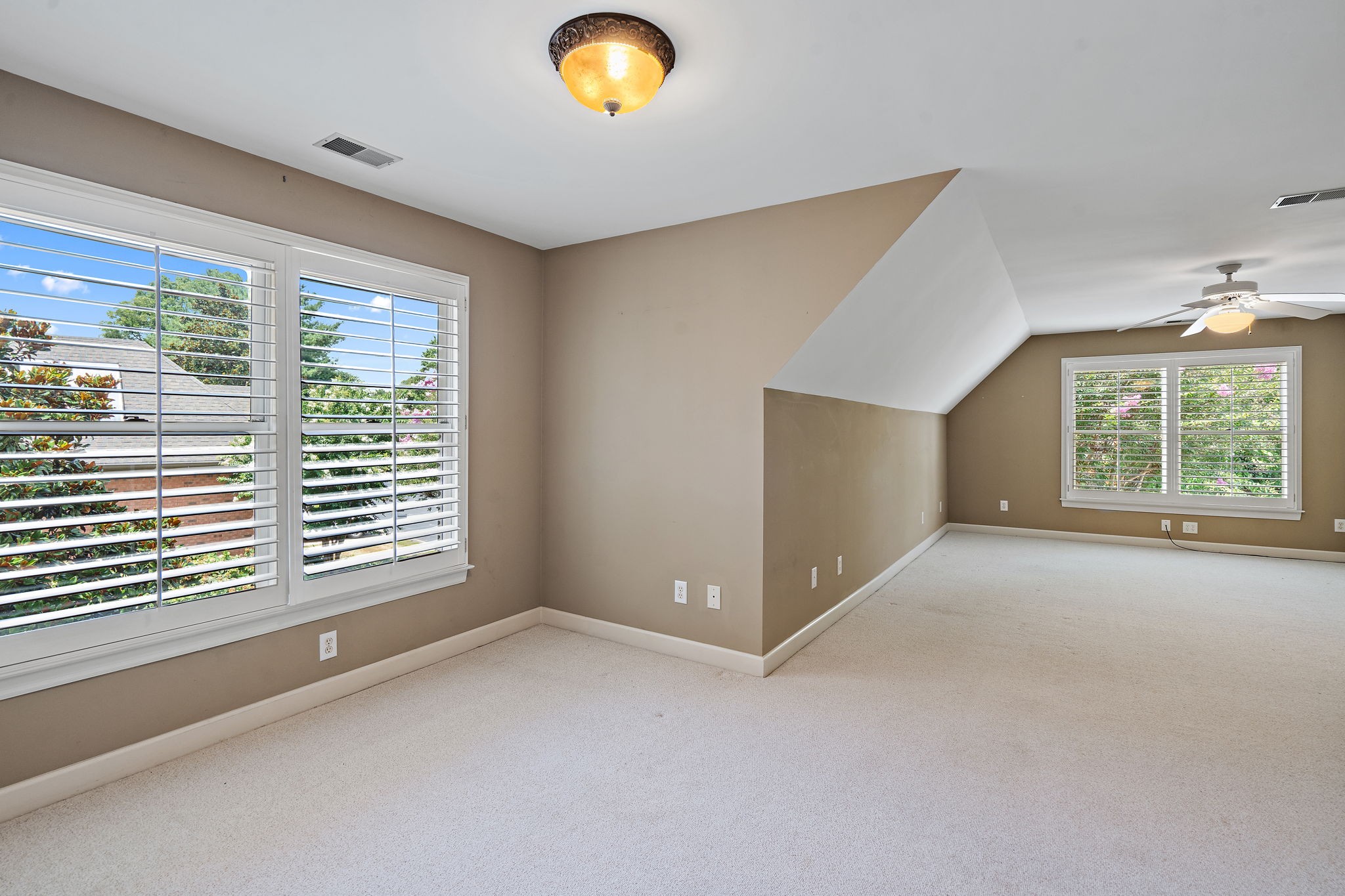314 Whitworth Way