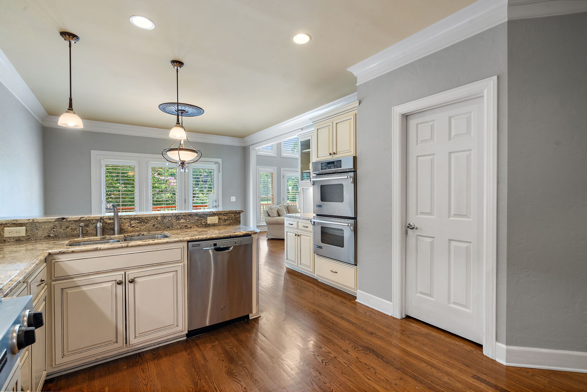 314 Whitworth Way