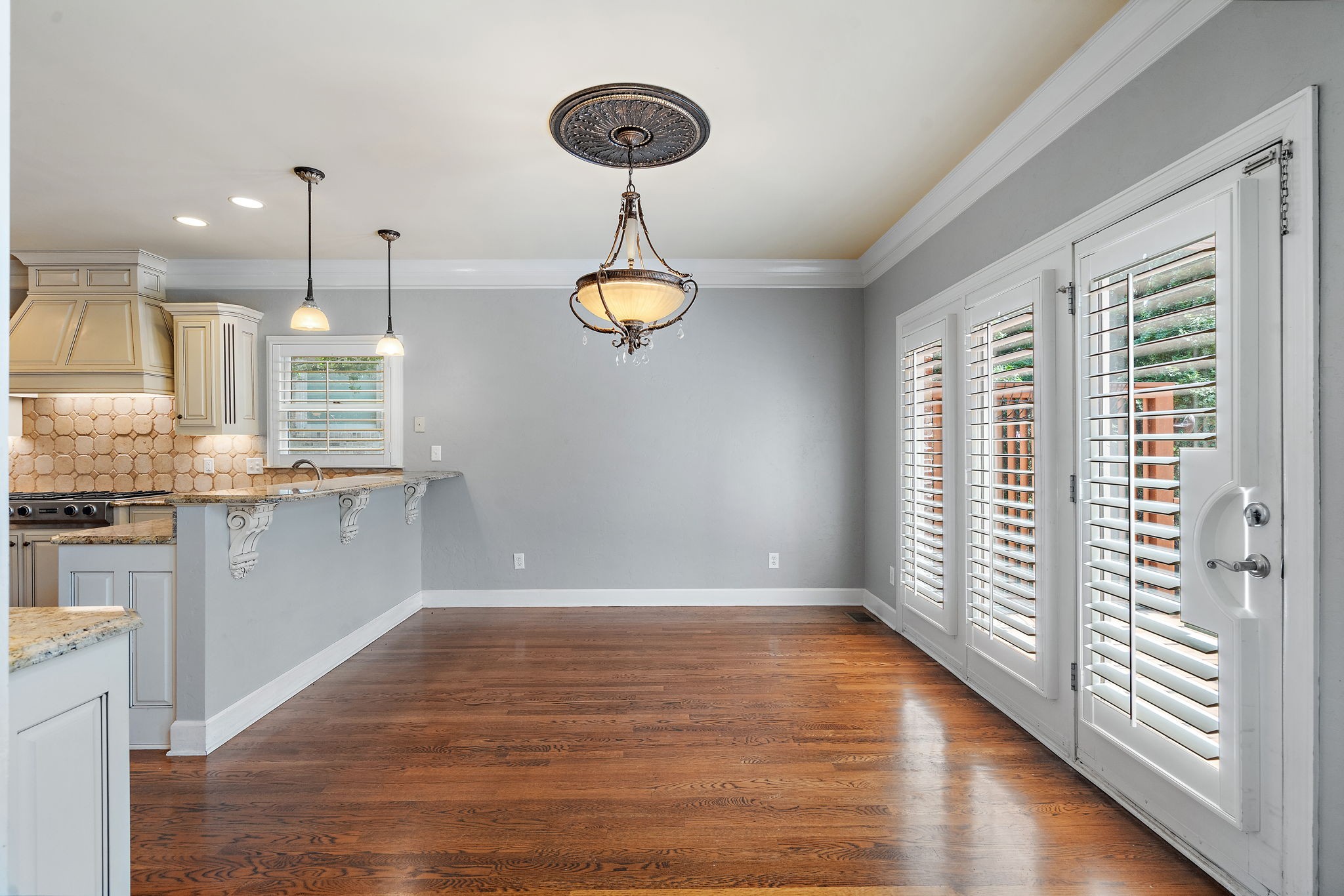 314 Whitworth Way