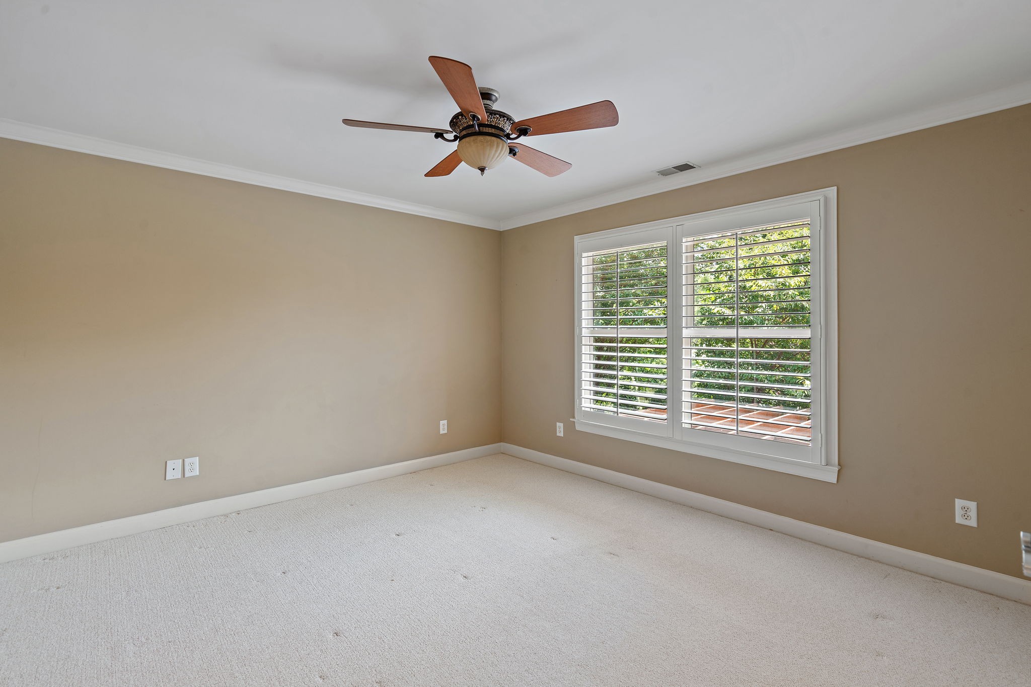 314 Whitworth Way