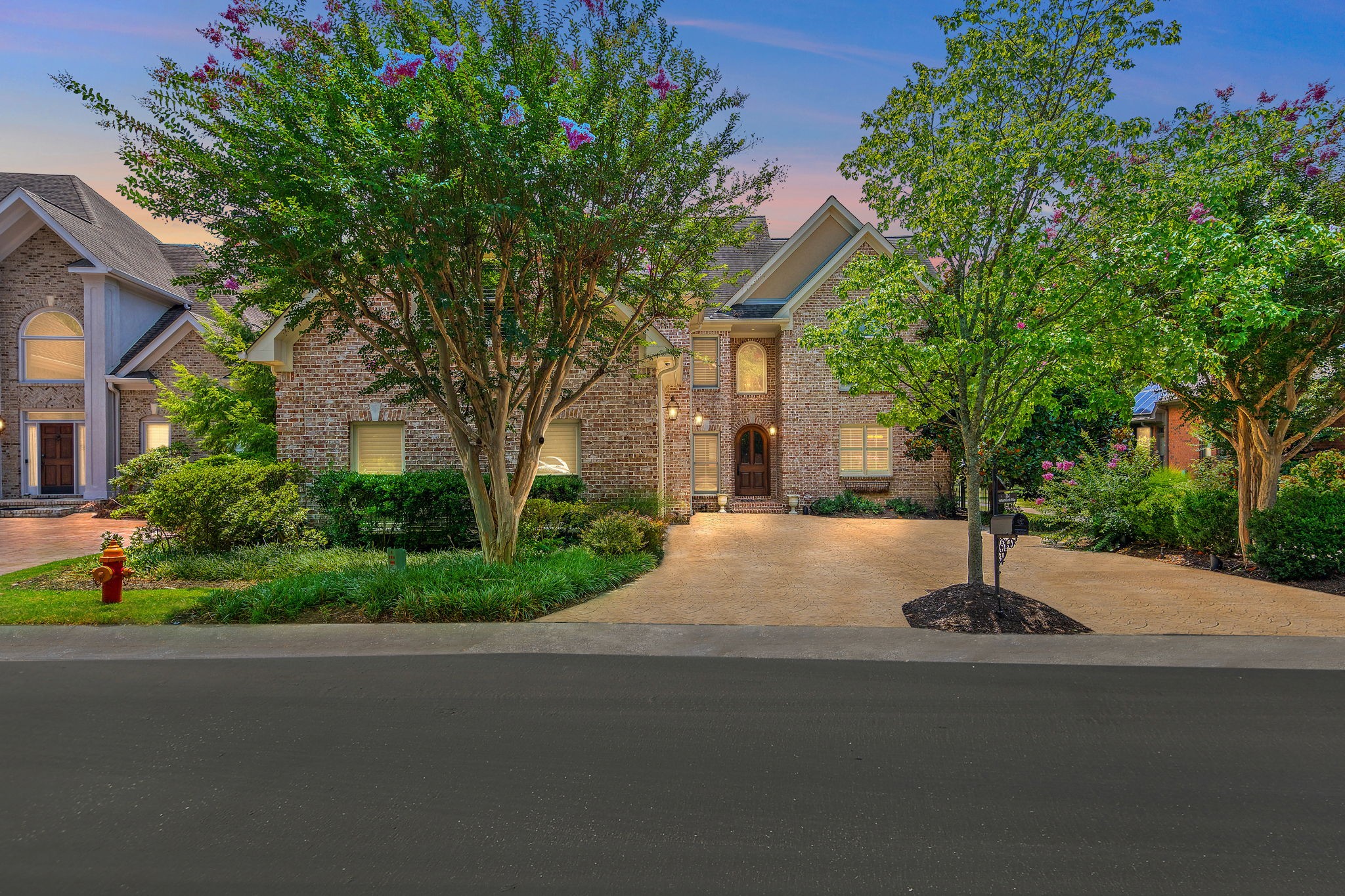 314 Whitworth Way