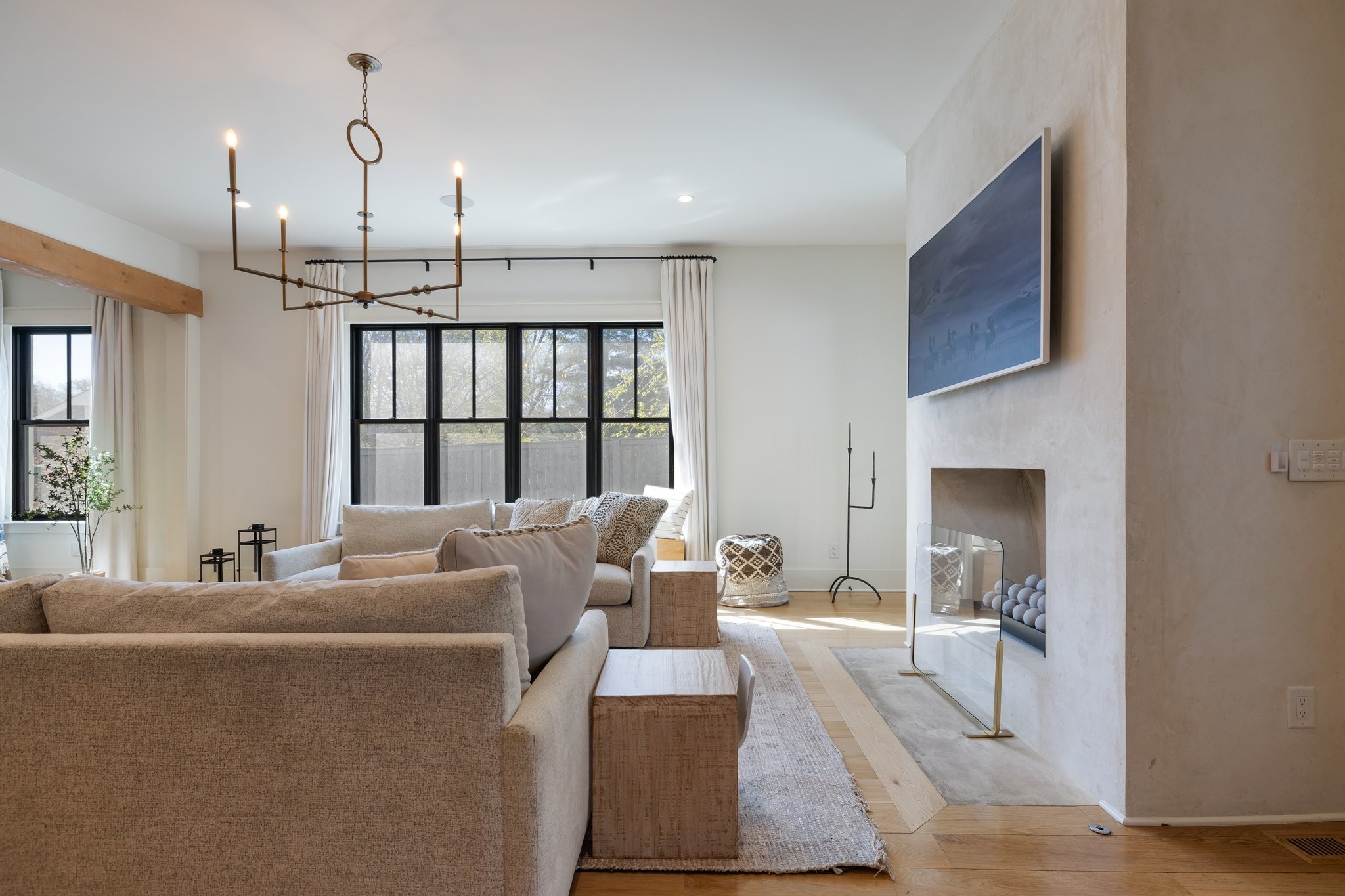 4119 Albert Dr