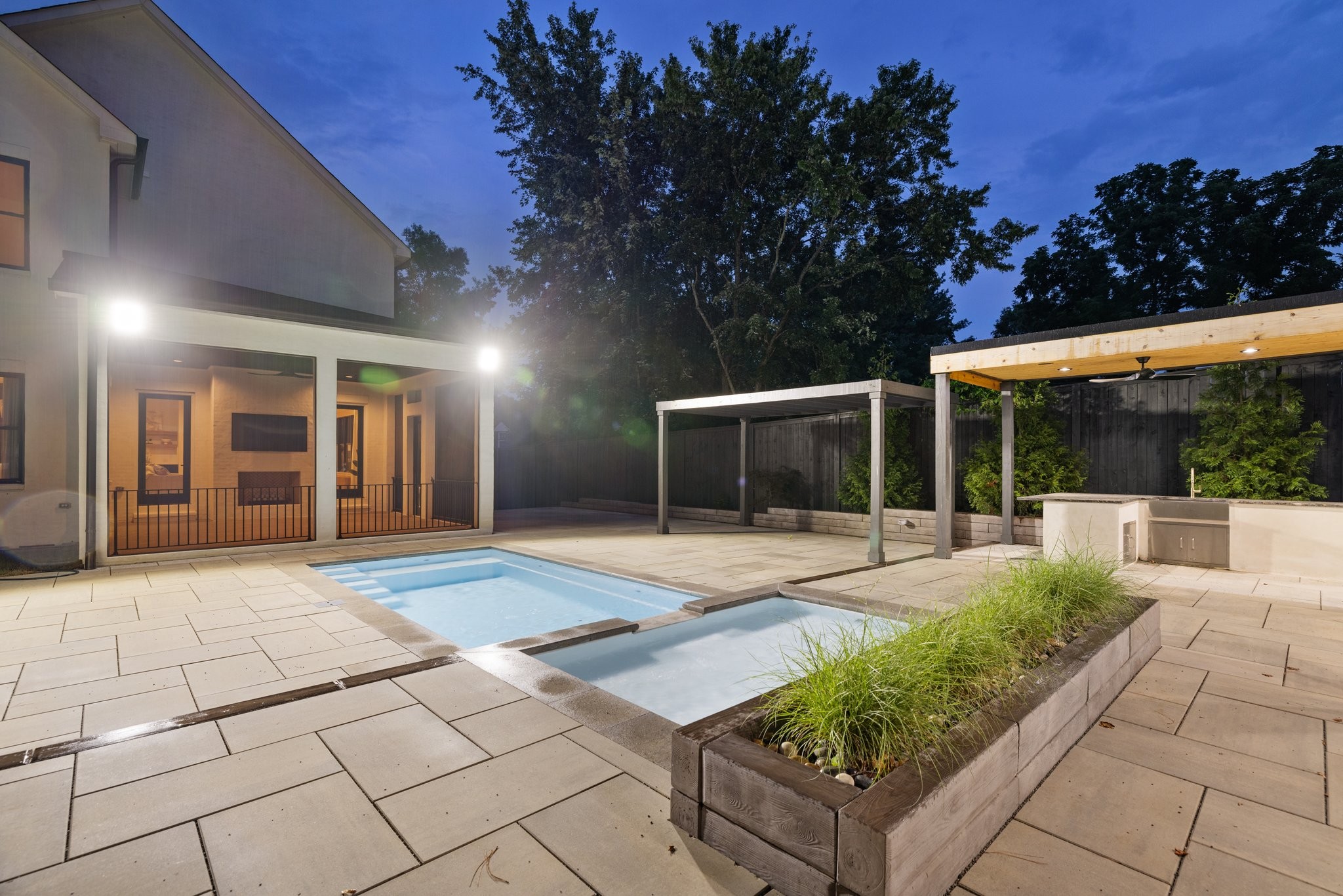 4119 Albert Dr