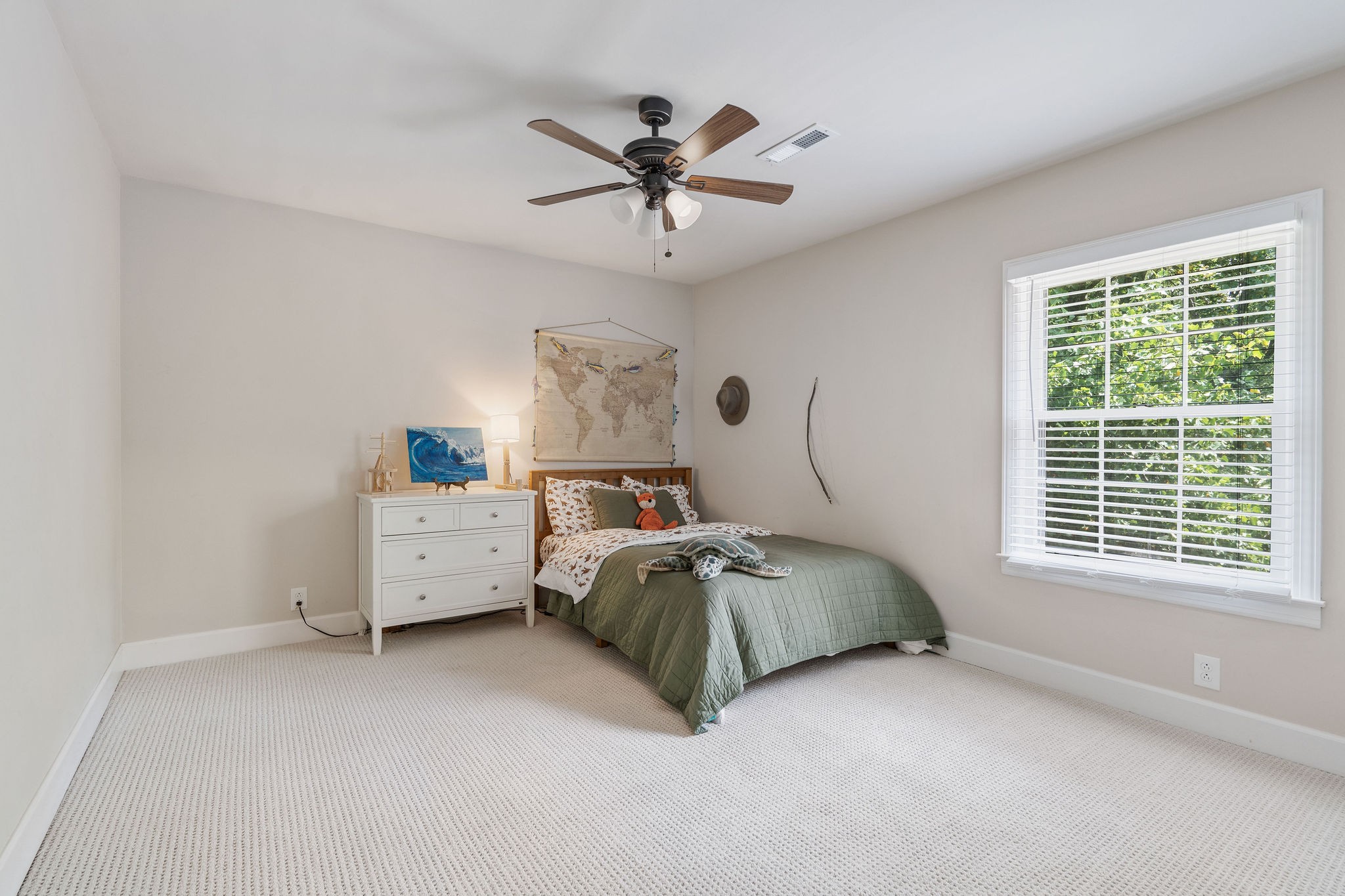 2015 Cedarmont Dr