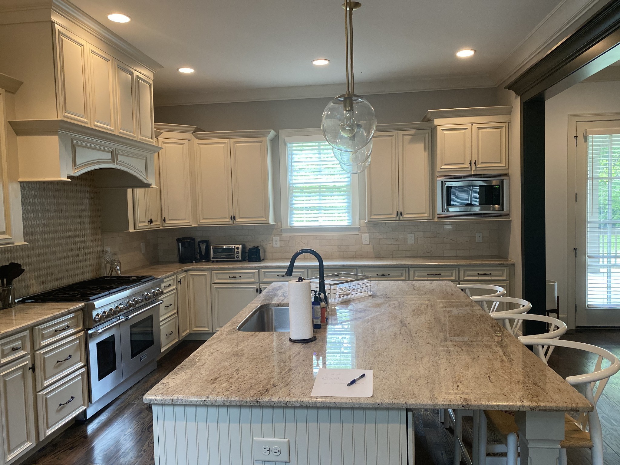 2314 Castleman Dr