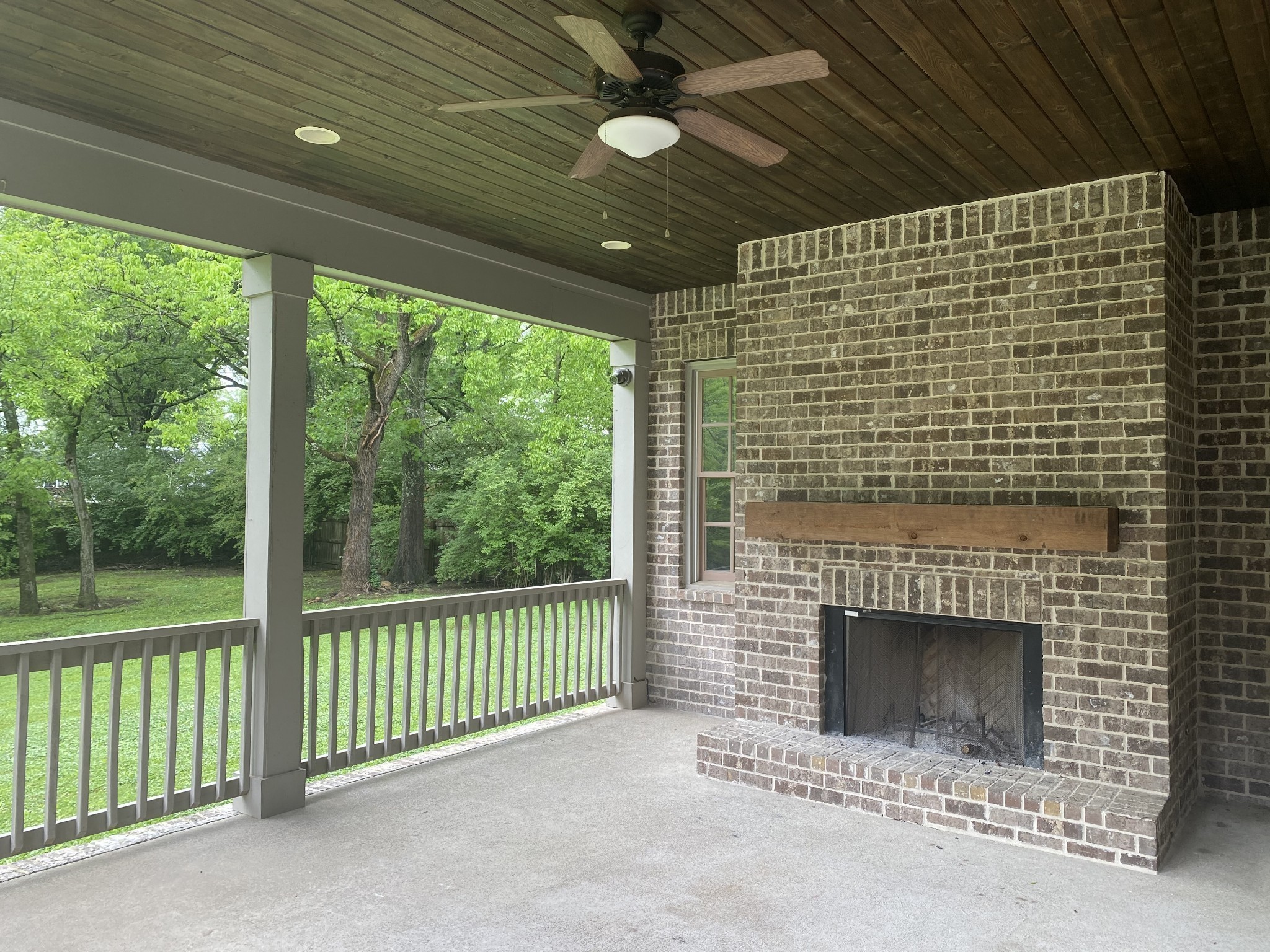 2314 Castleman Dr