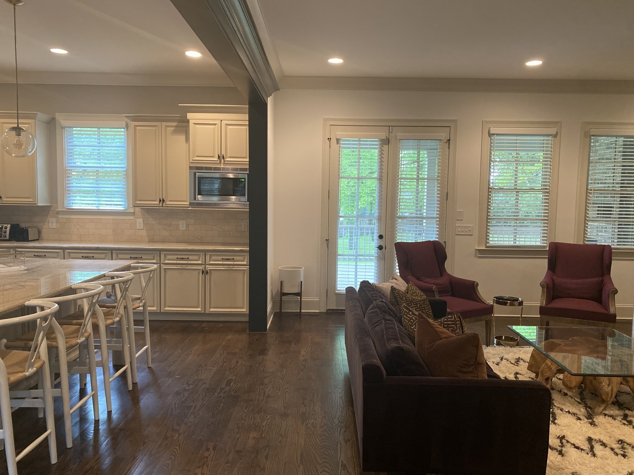 2314 Castleman Dr