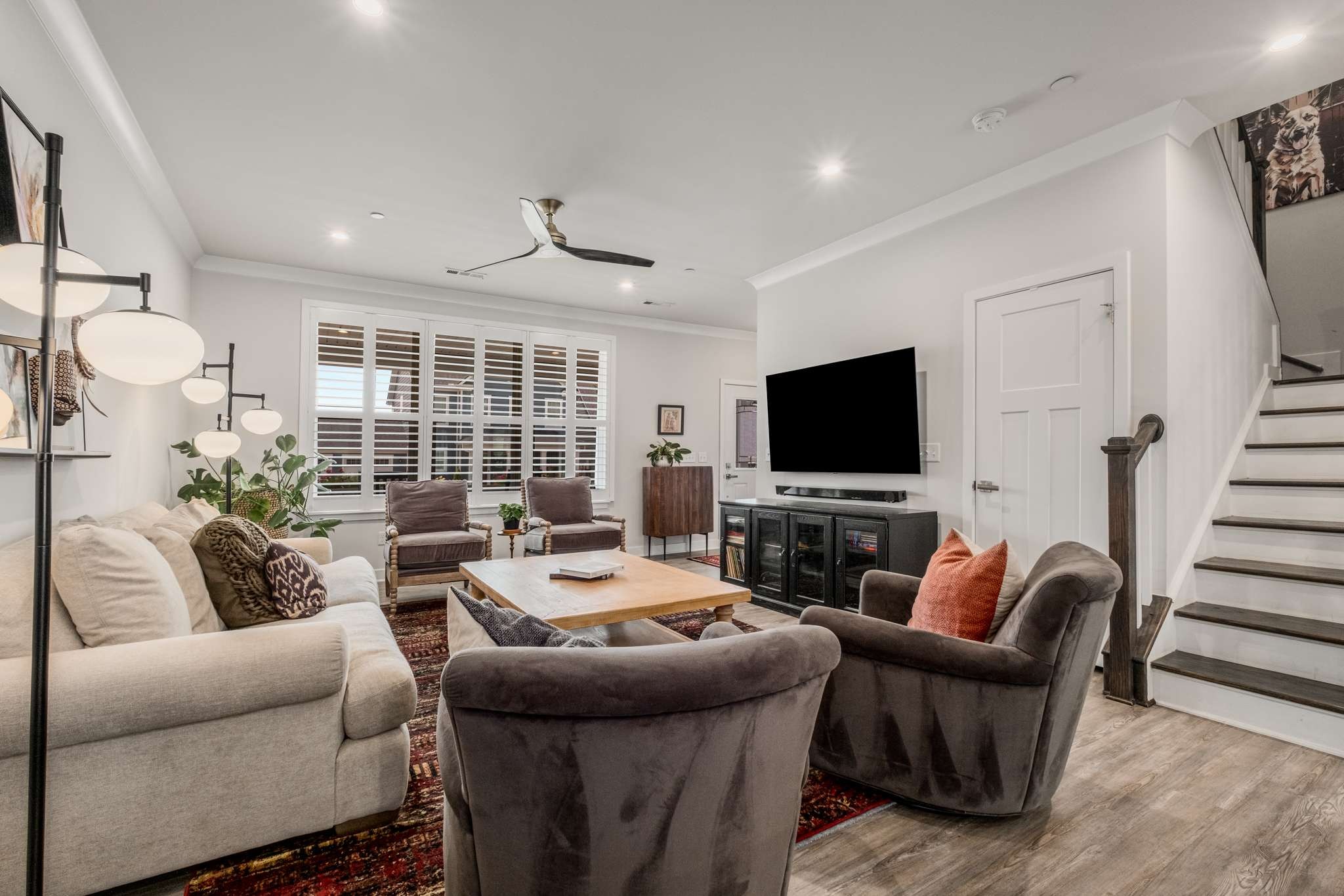 1079 Oglethorpe Dr
