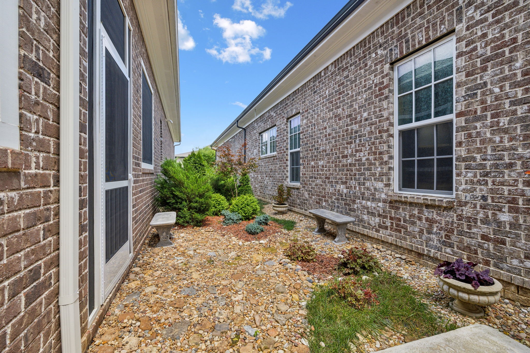 208 Meriwether Blvd