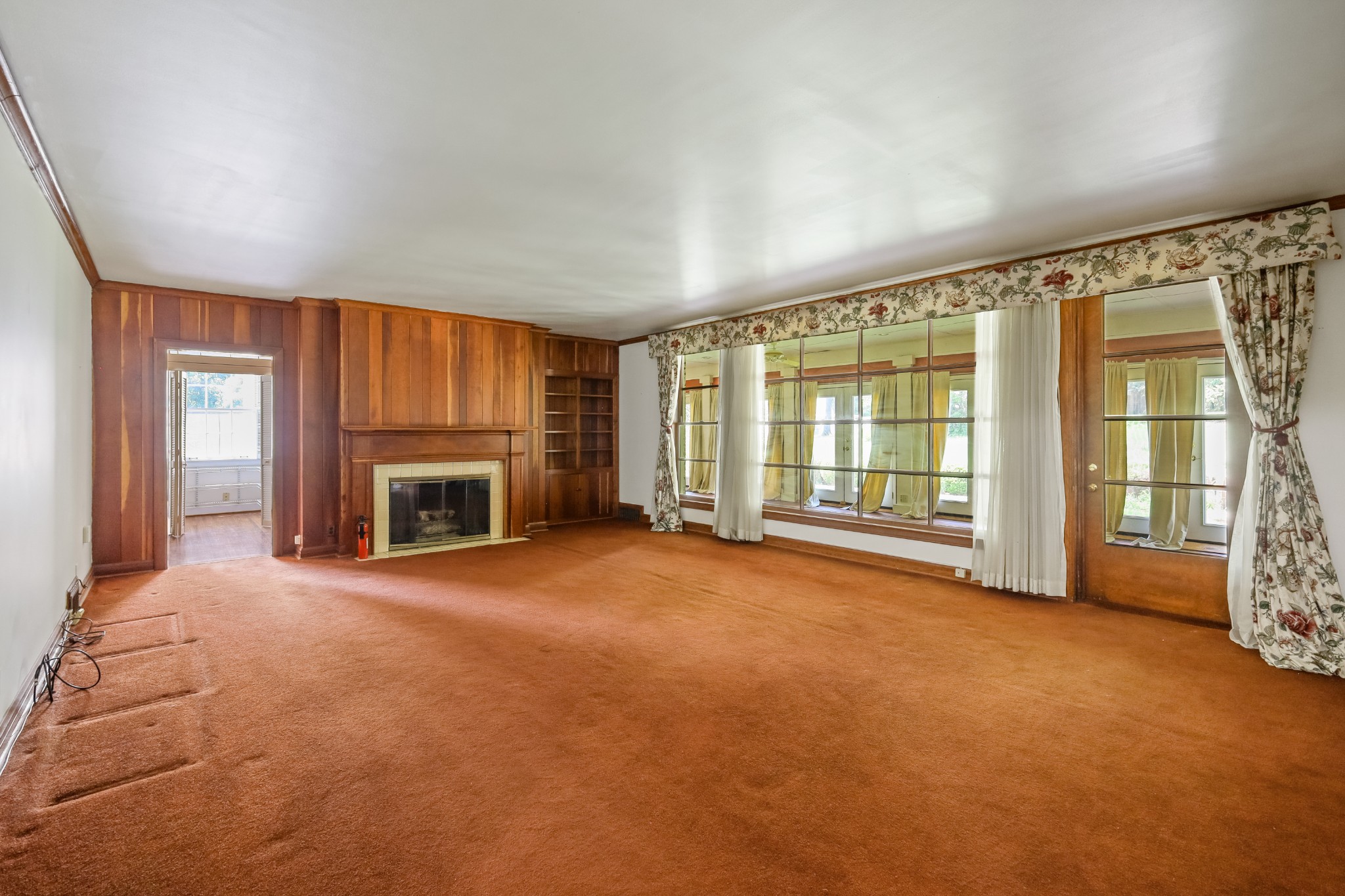 104 Oak Dr