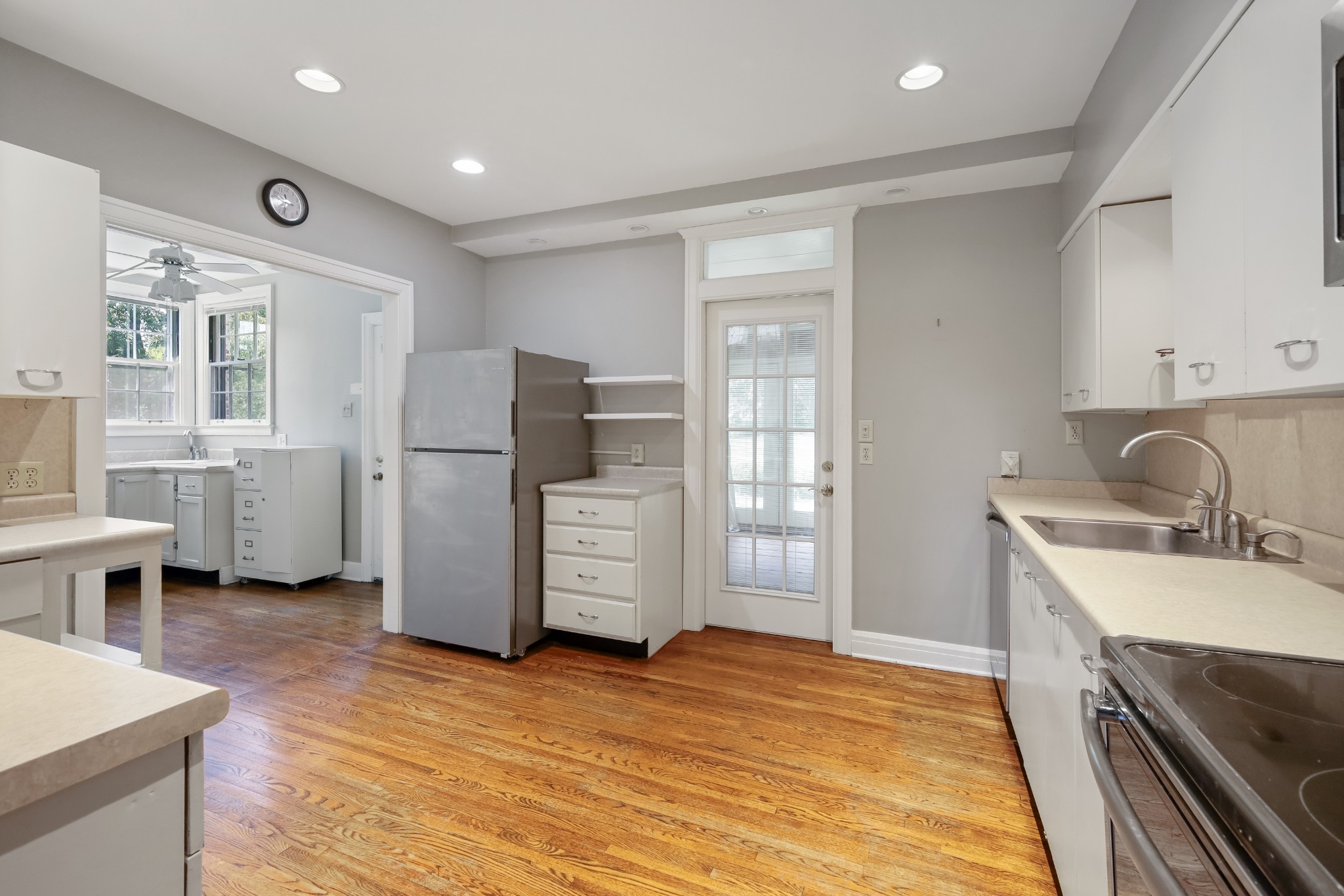 104 Oak Dr