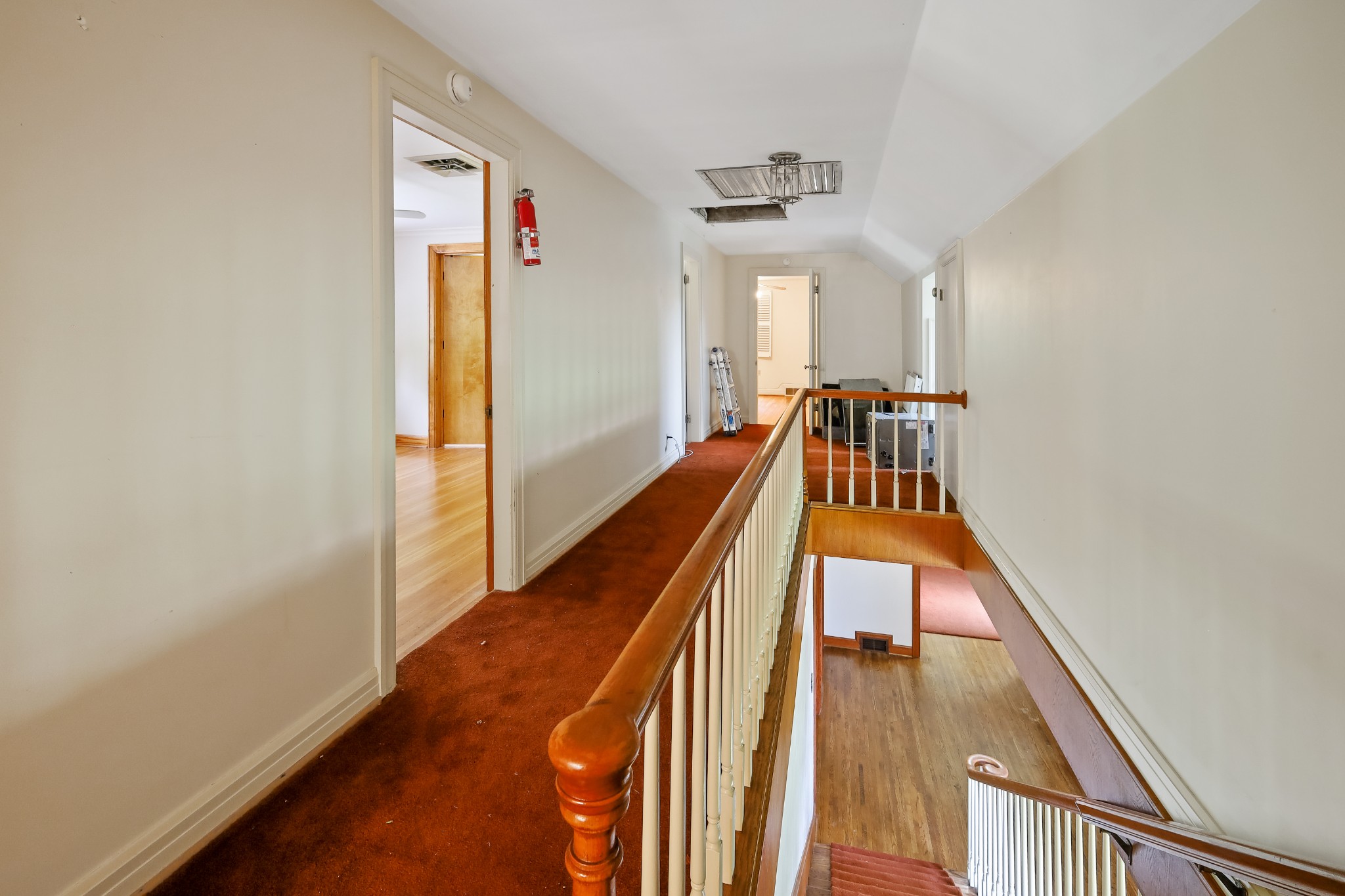 104 Oak Dr