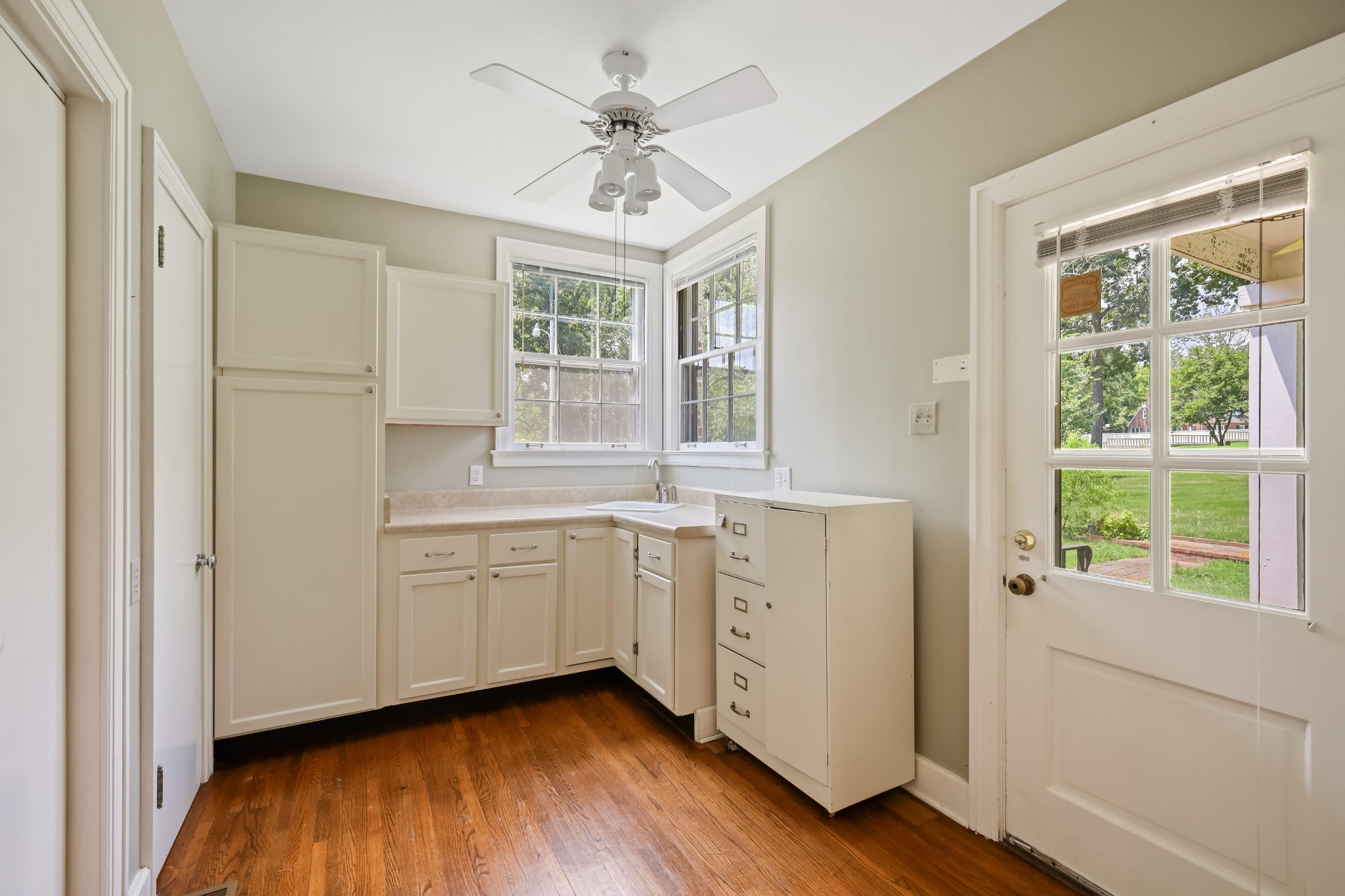 104 Oak Dr