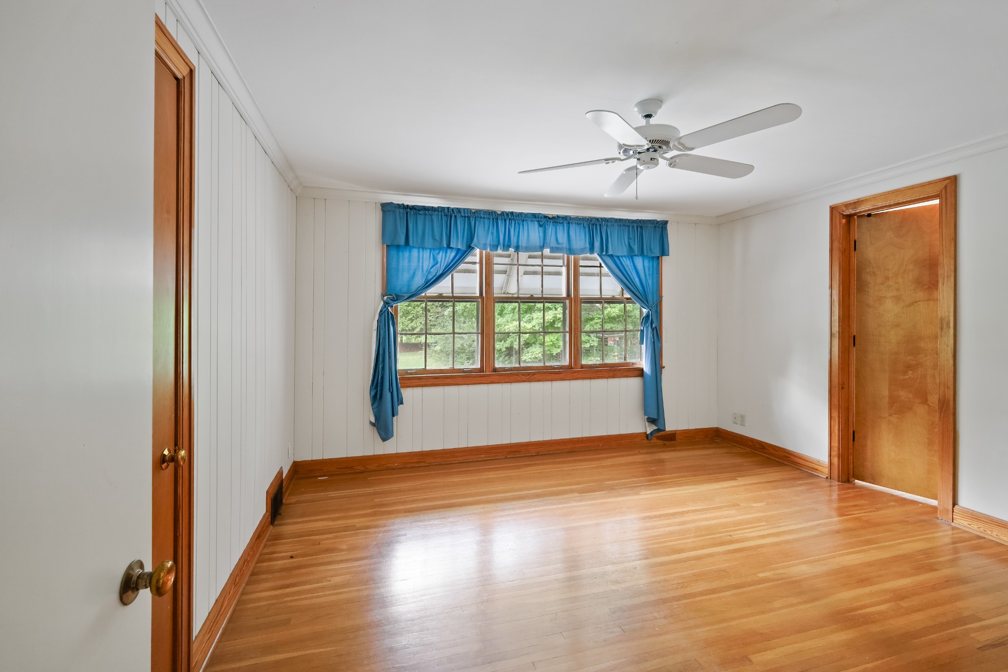 104 Oak Dr