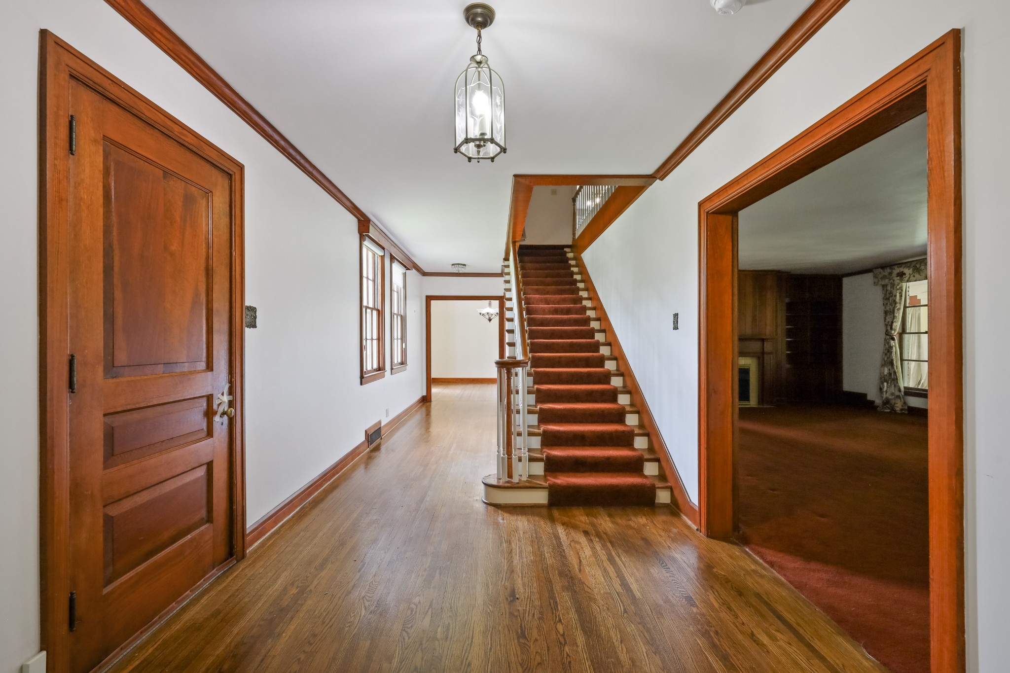 104 Oak Dr