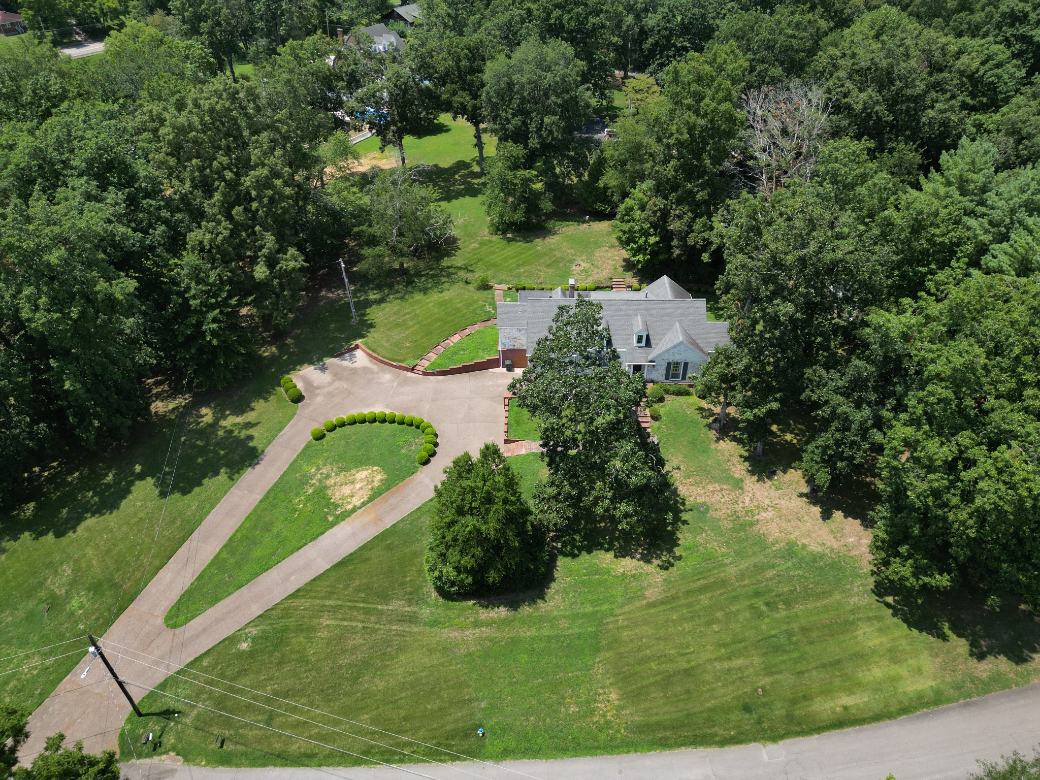 104 Oak Dr