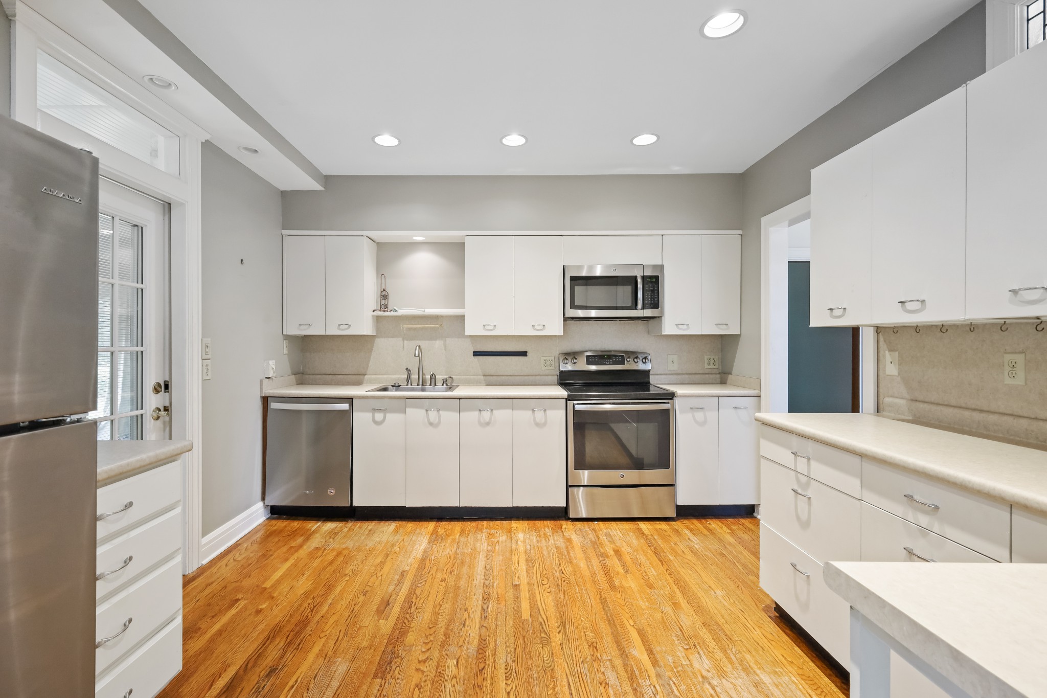 104 Oak Dr