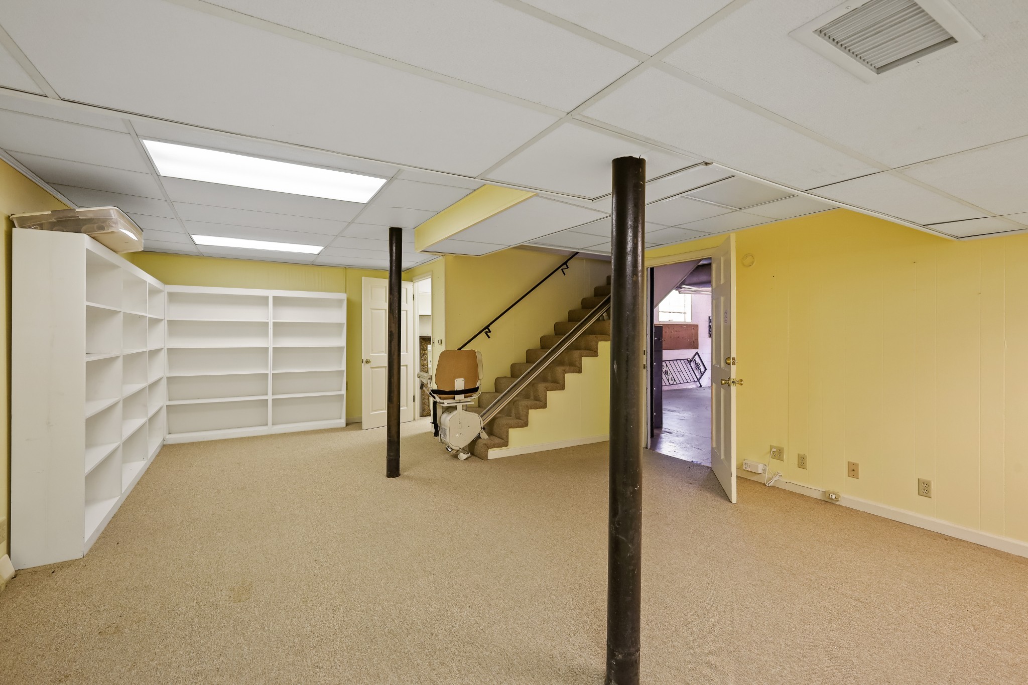 104 Oak Dr