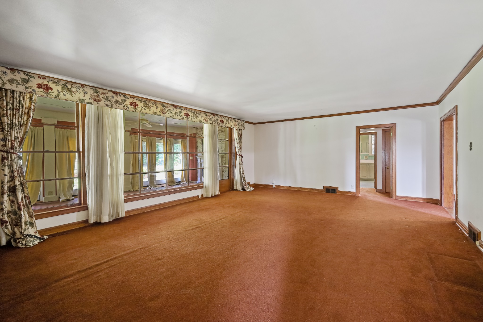 104 Oak Dr