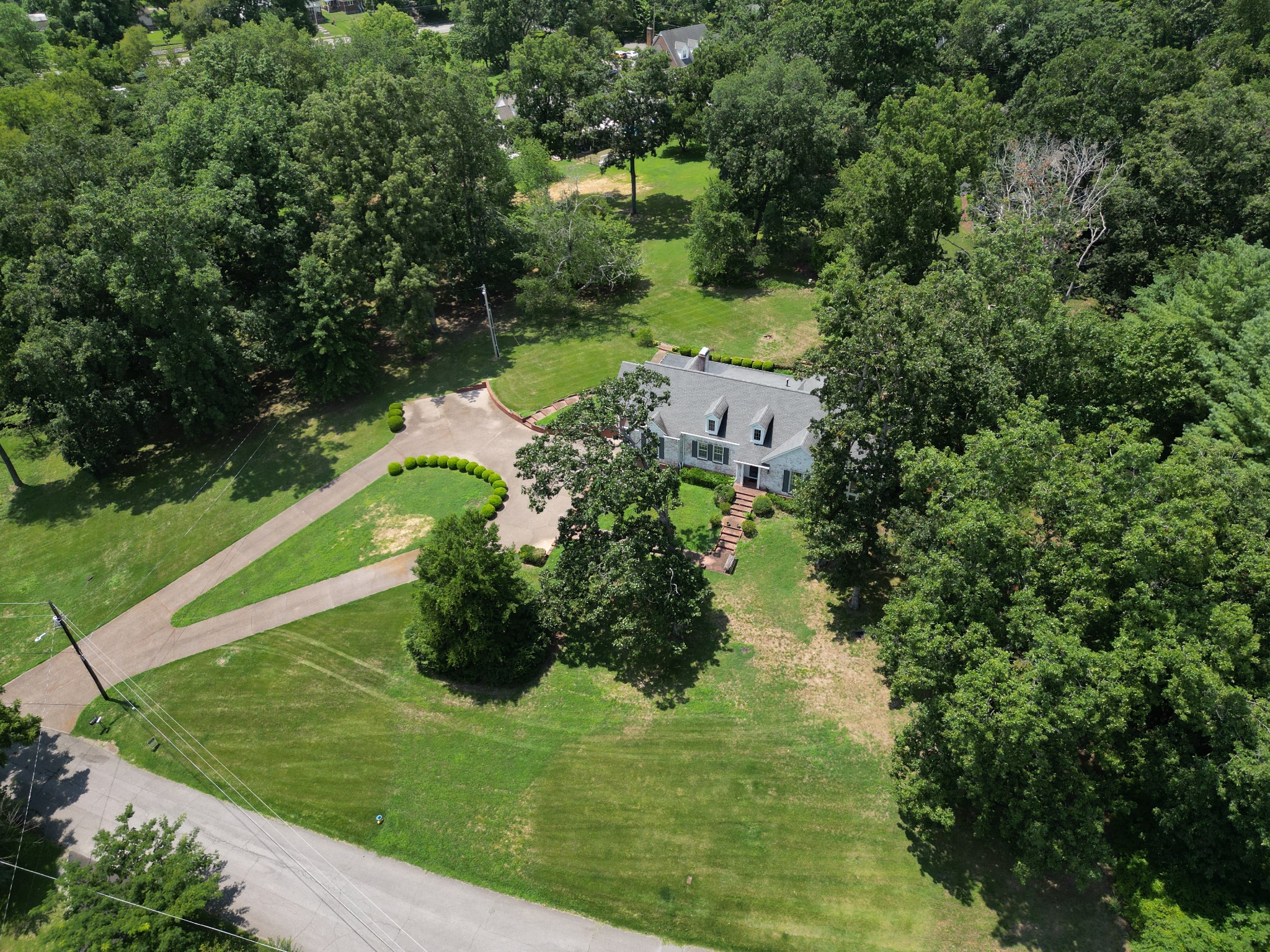 104 Oak Dr
