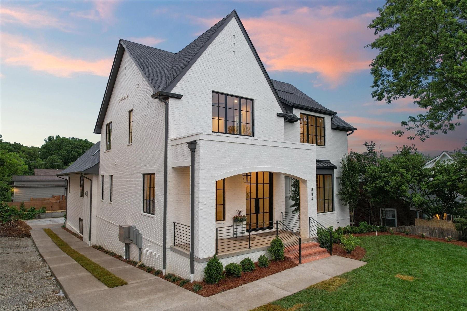 1804 Rosewood Ave