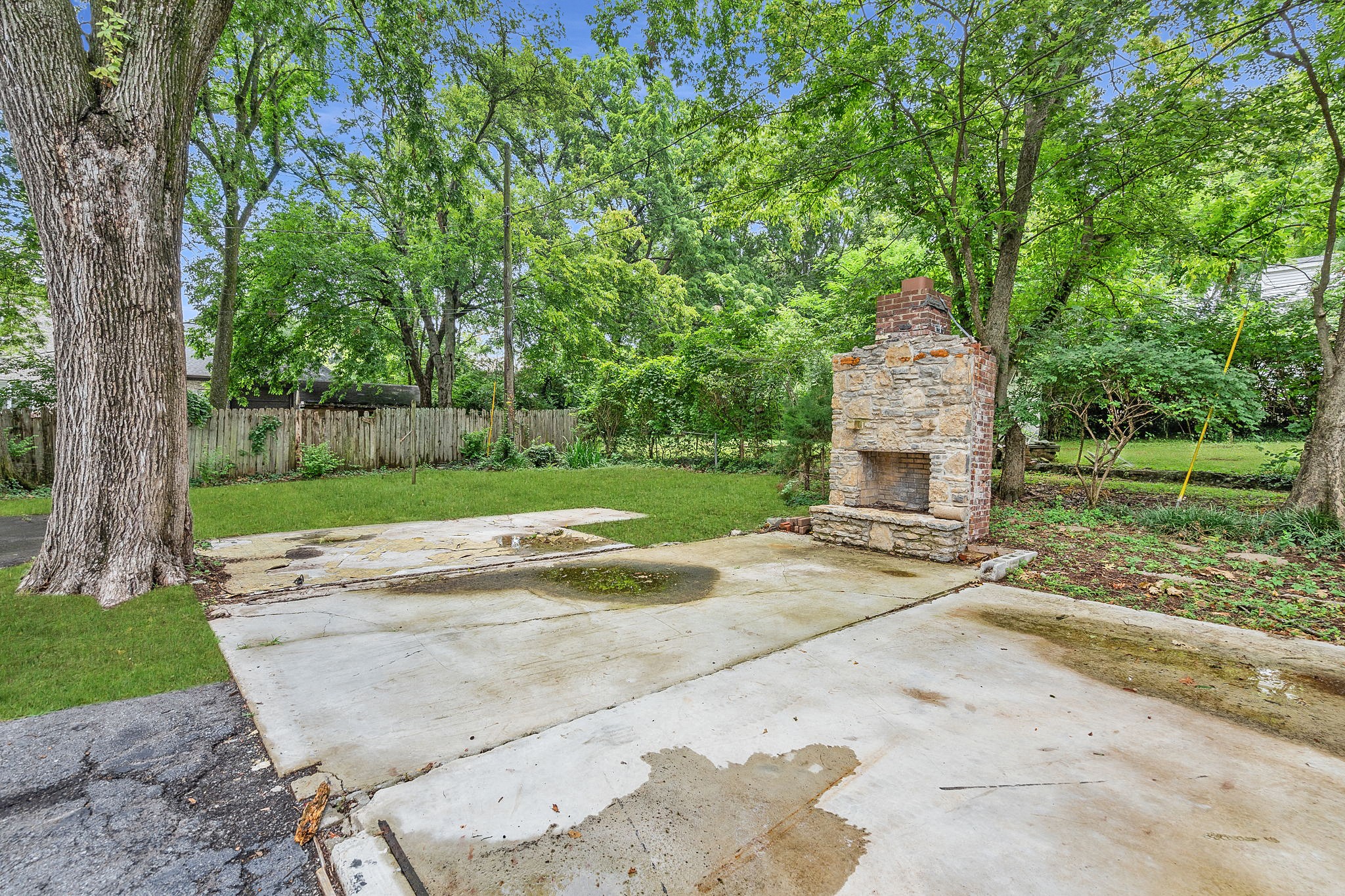 2110 Sharondale Dr