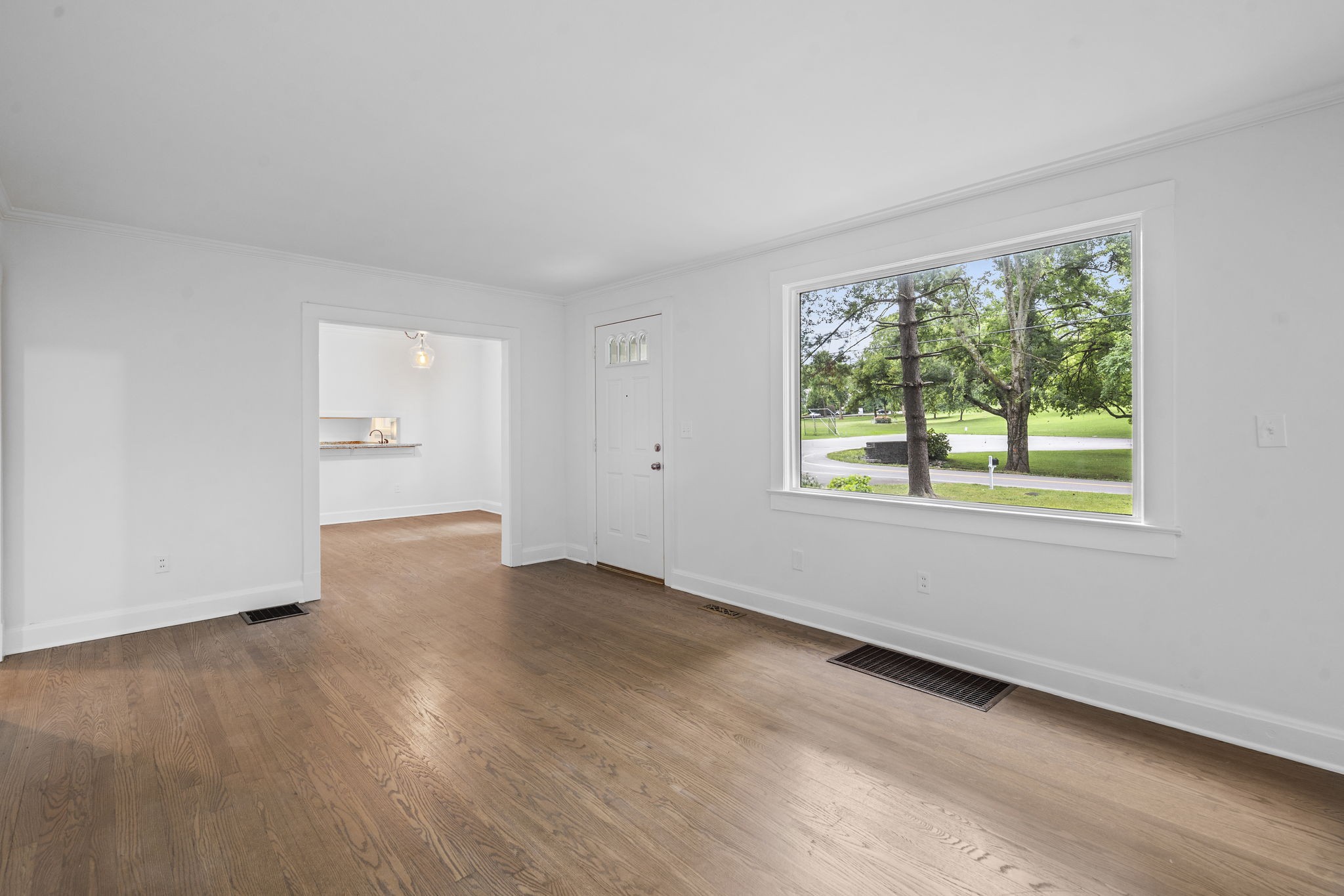 2110 Sharondale Dr