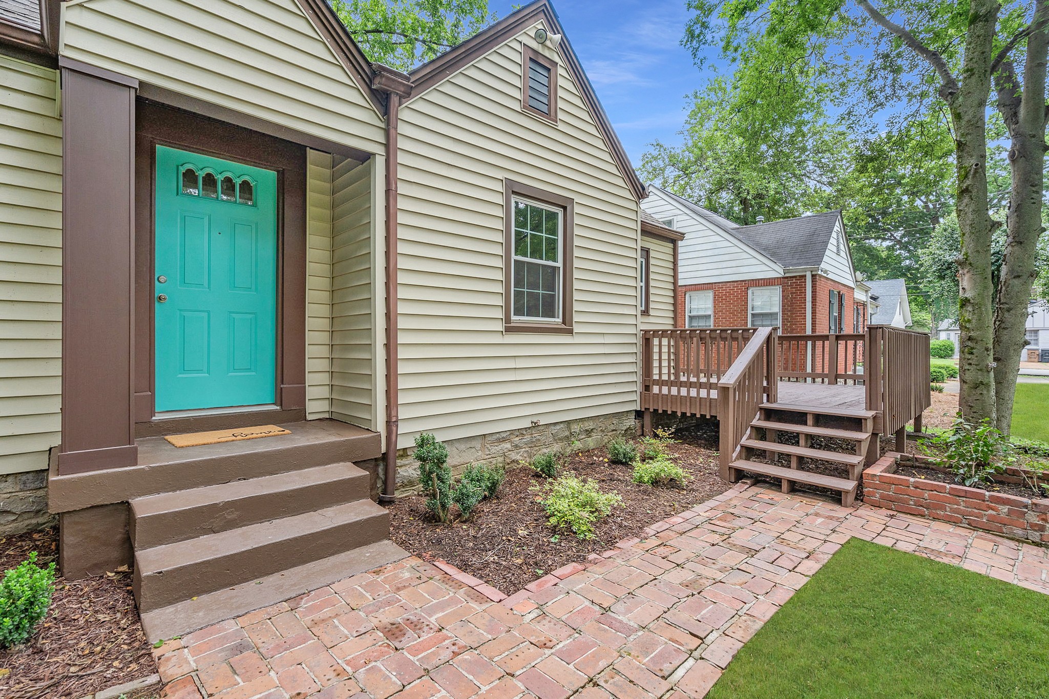 2110 Sharondale Dr