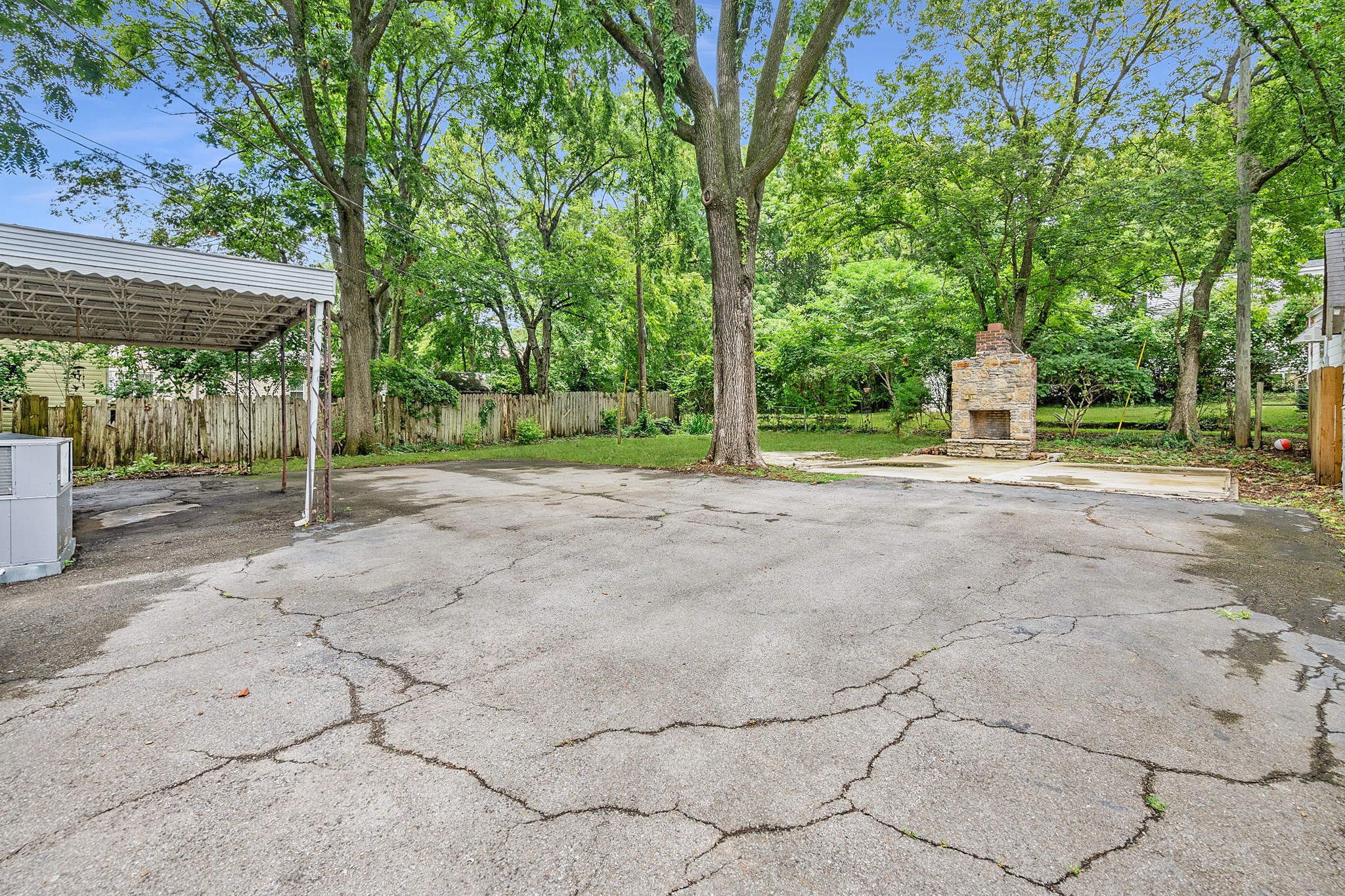 2110 Sharondale Dr