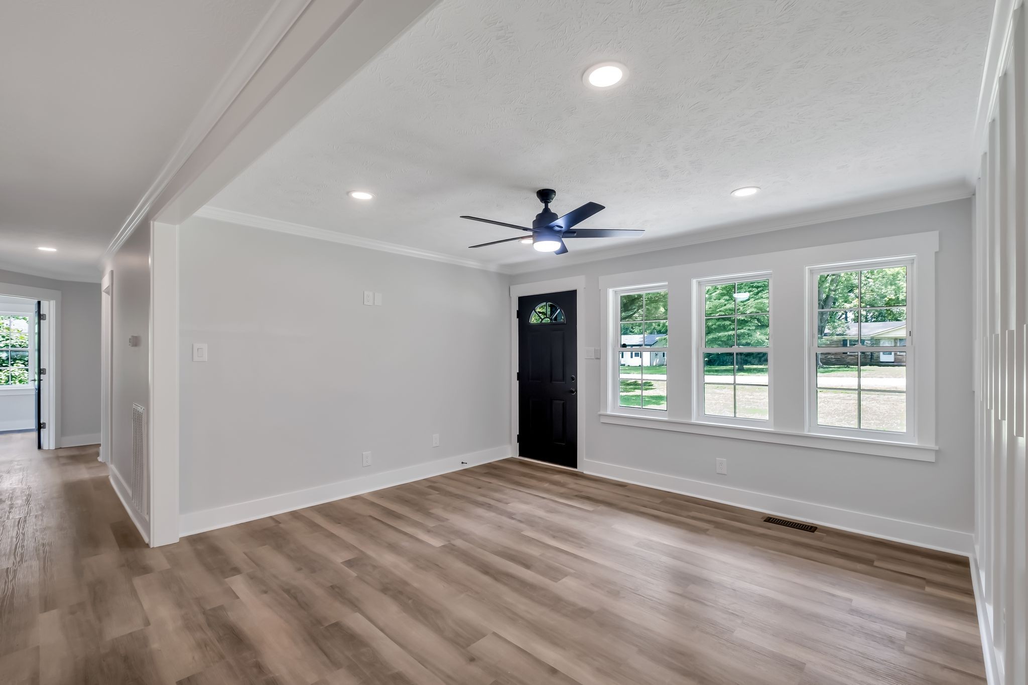 124 Napier Dr