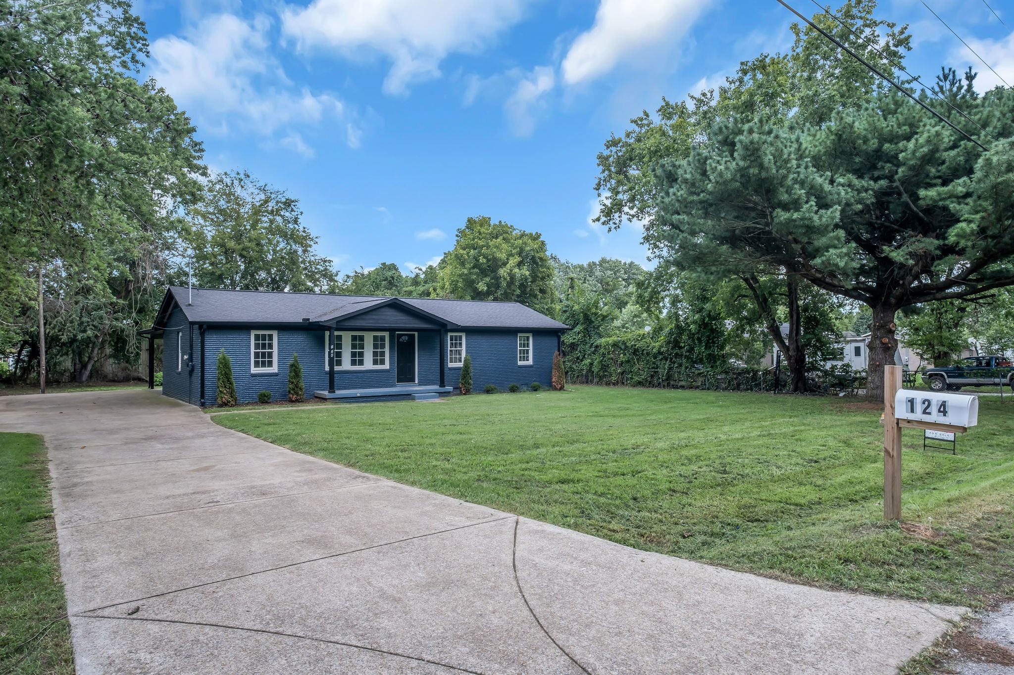 124 Napier Dr
