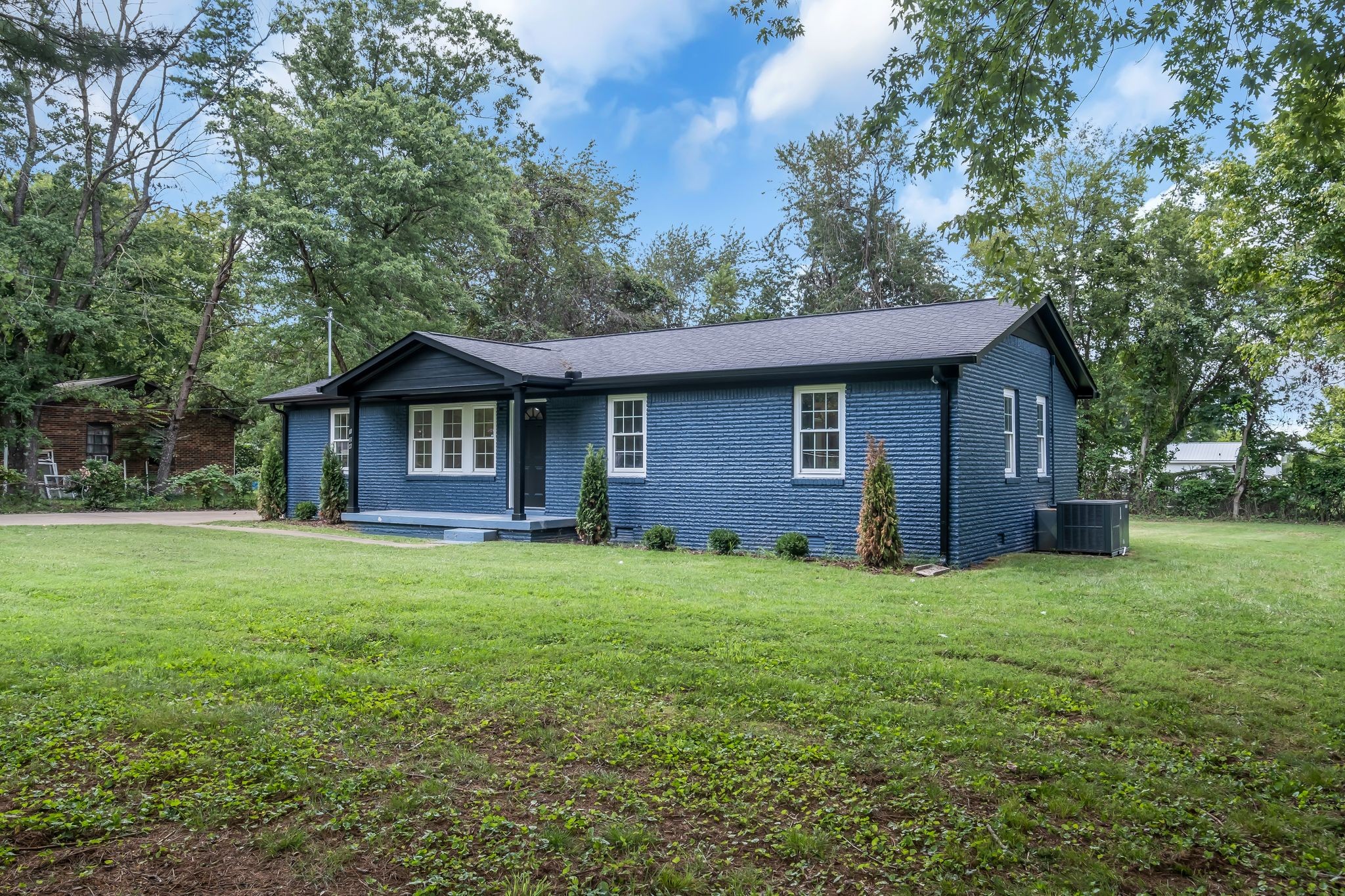 124 Napier Dr