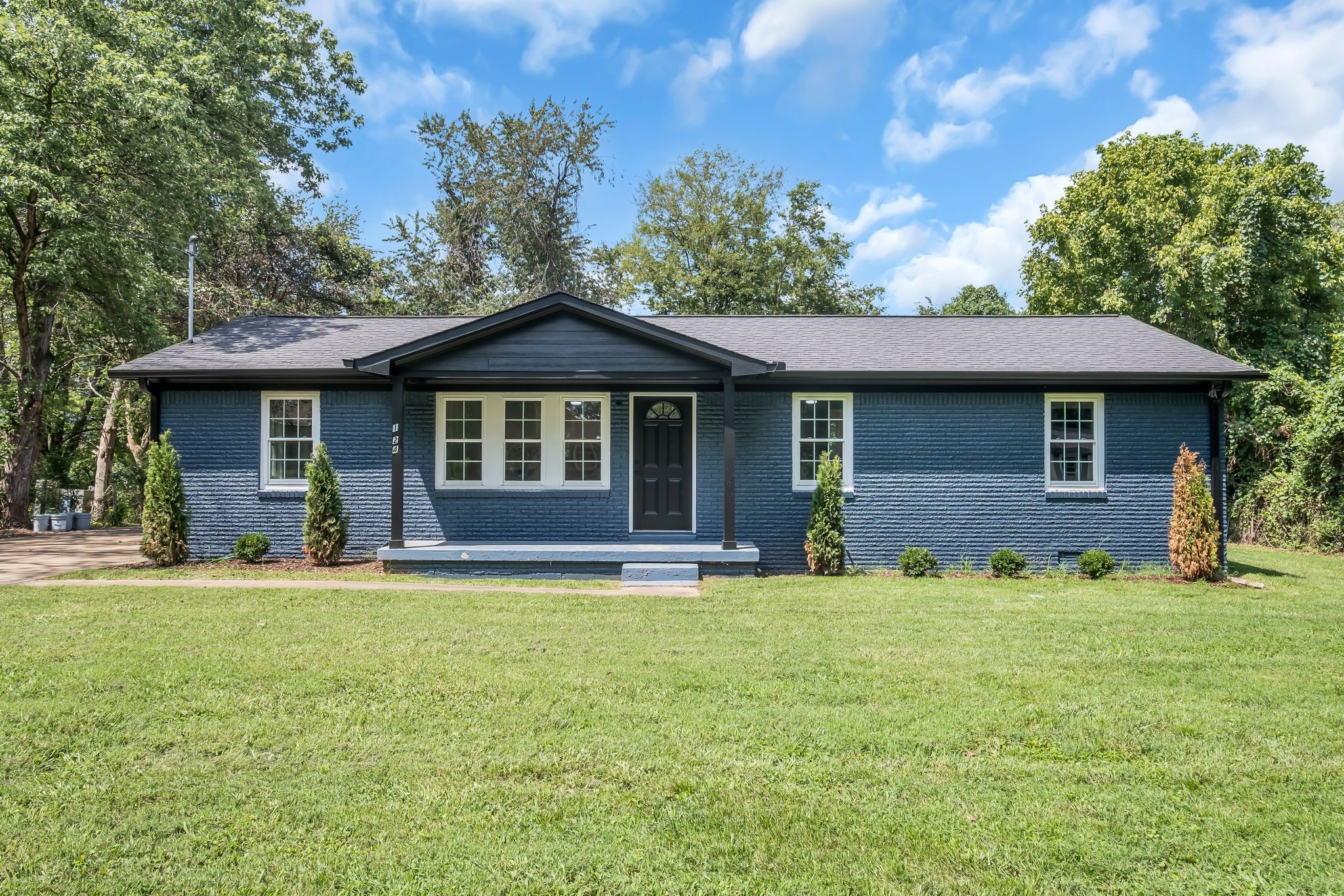 124 Napier Dr