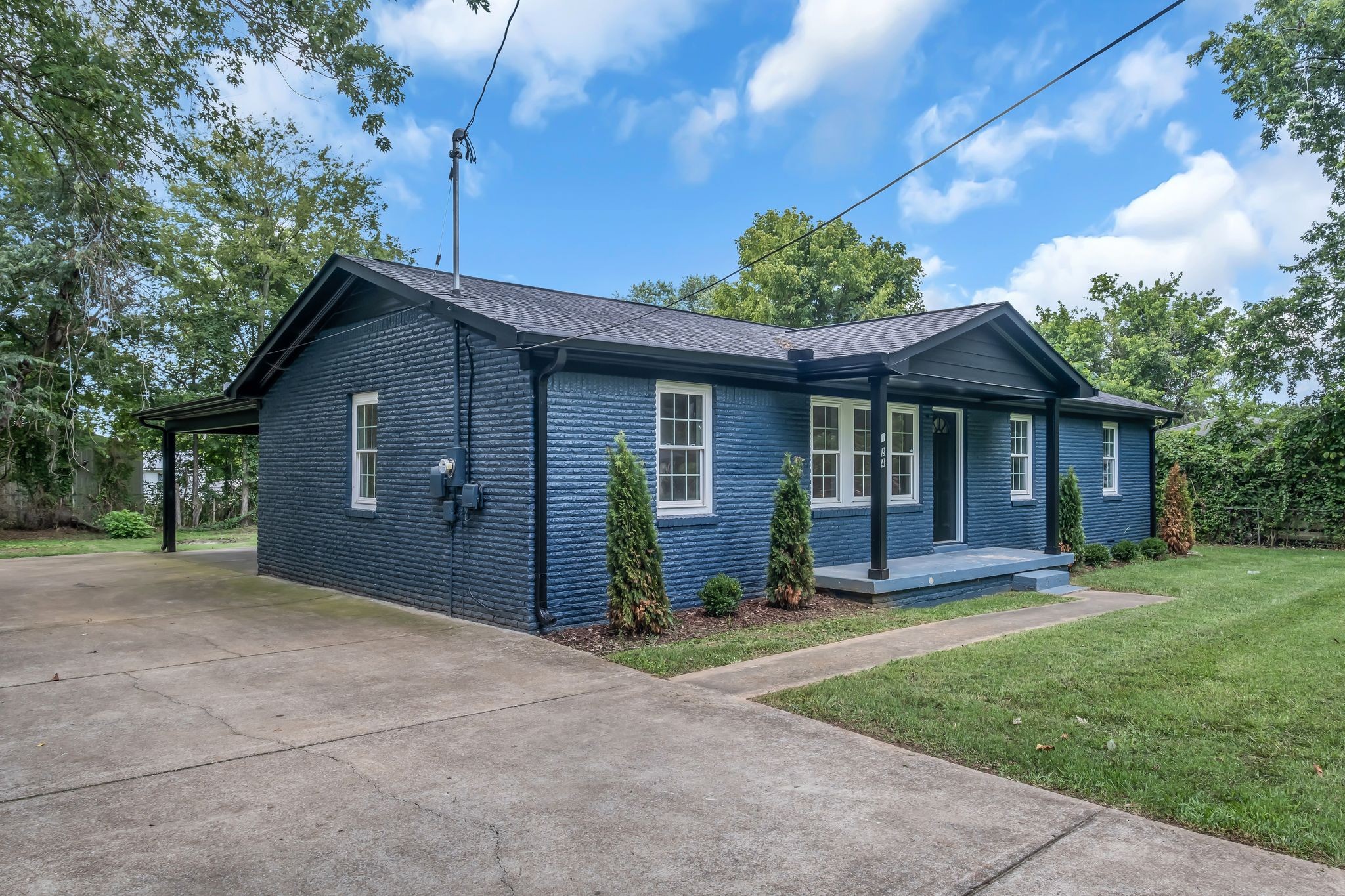124 Napier Dr