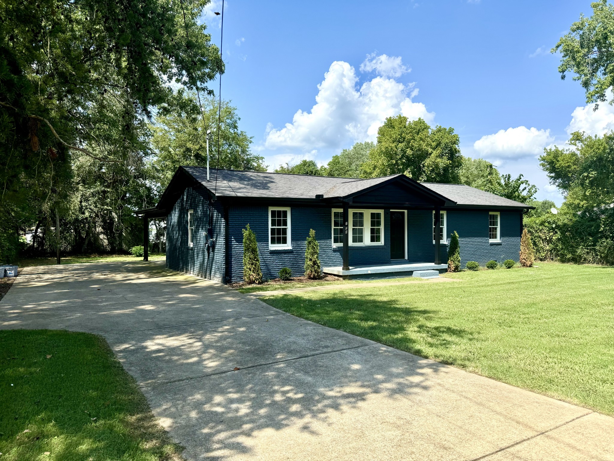 124 Napier Dr