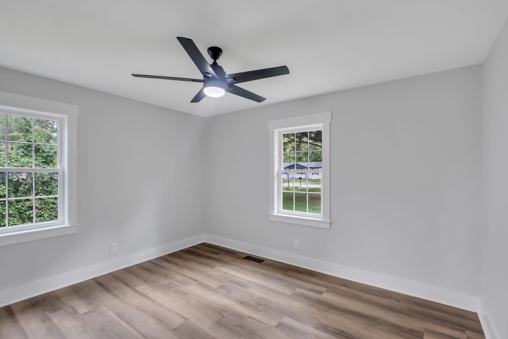 124 Napier Dr