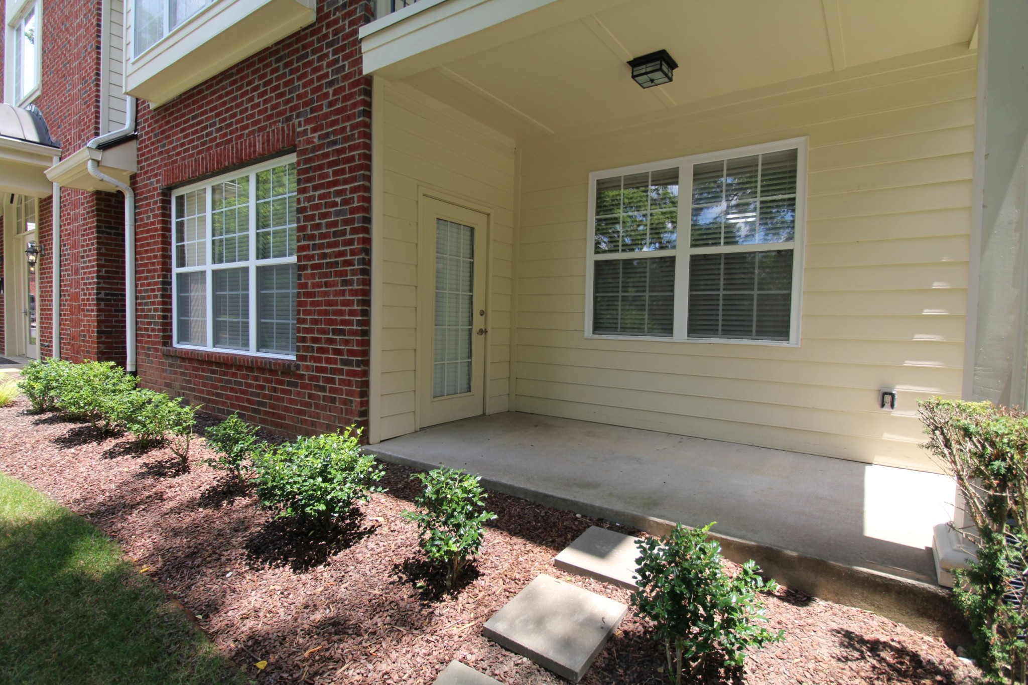 3201 Aspen Grove Dr Unit: J1