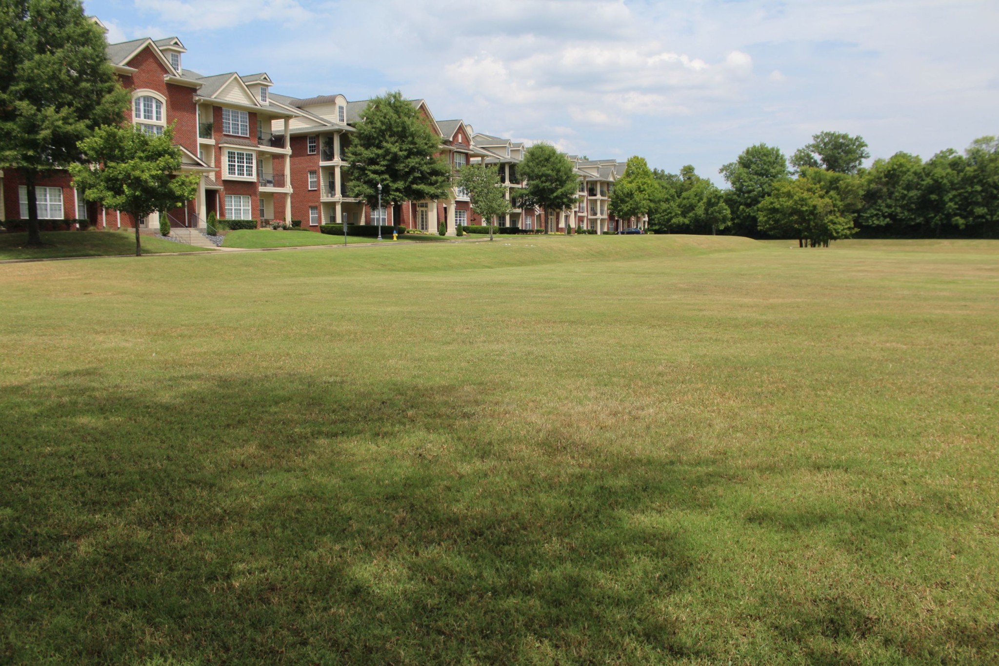 3201 Aspen Grove Dr Unit: J1