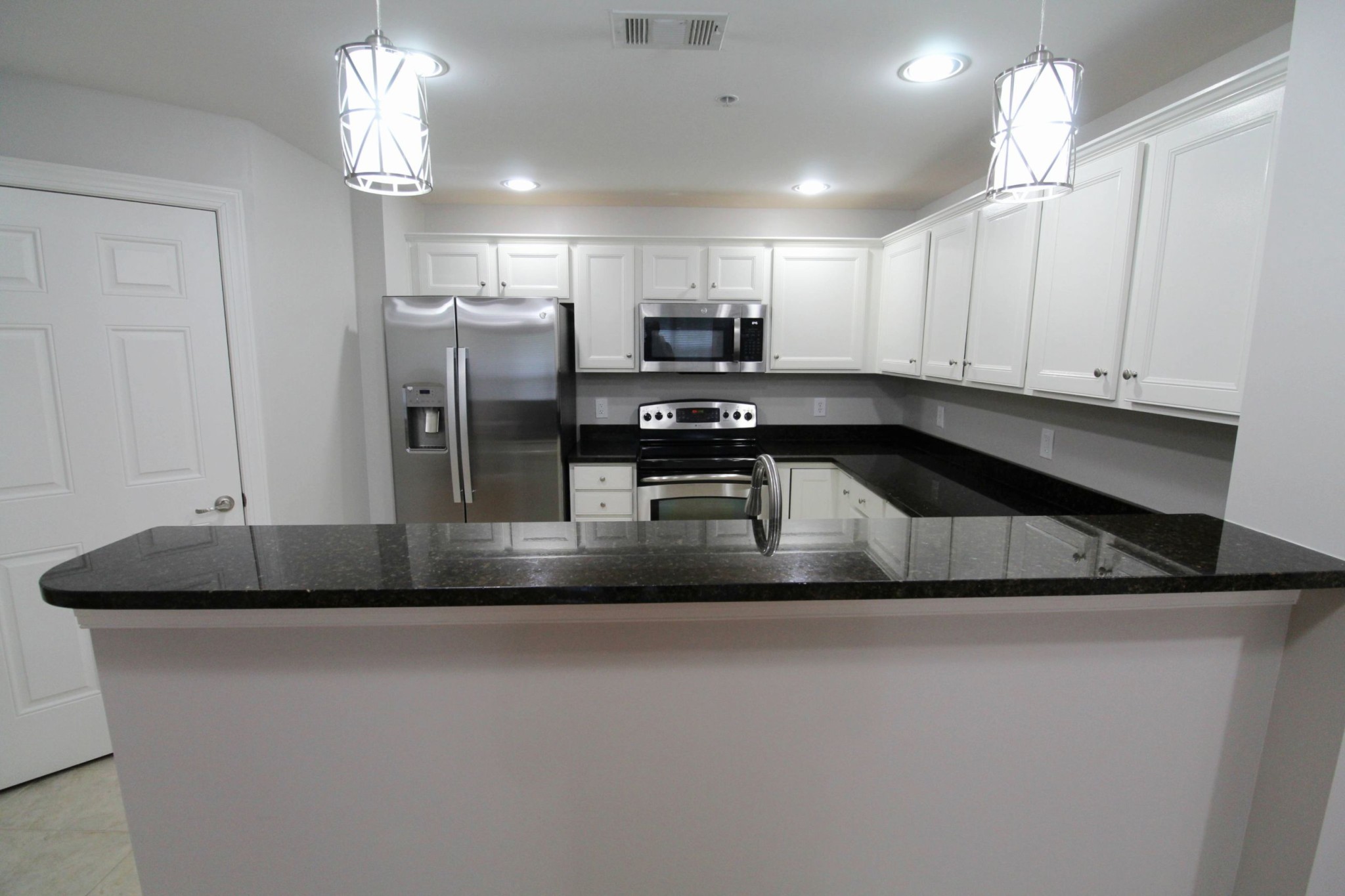 3201 Aspen Grove Dr Unit: J1