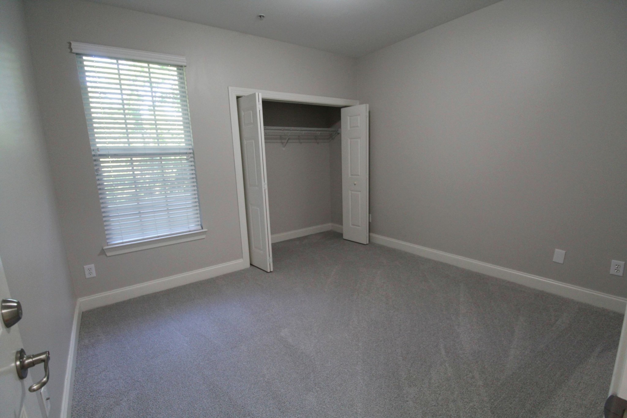 3201 Aspen Grove Dr Unit: J1