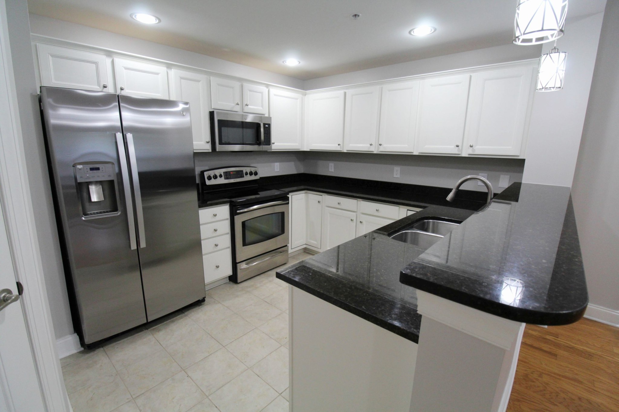 3201 Aspen Grove Dr Unit: J1