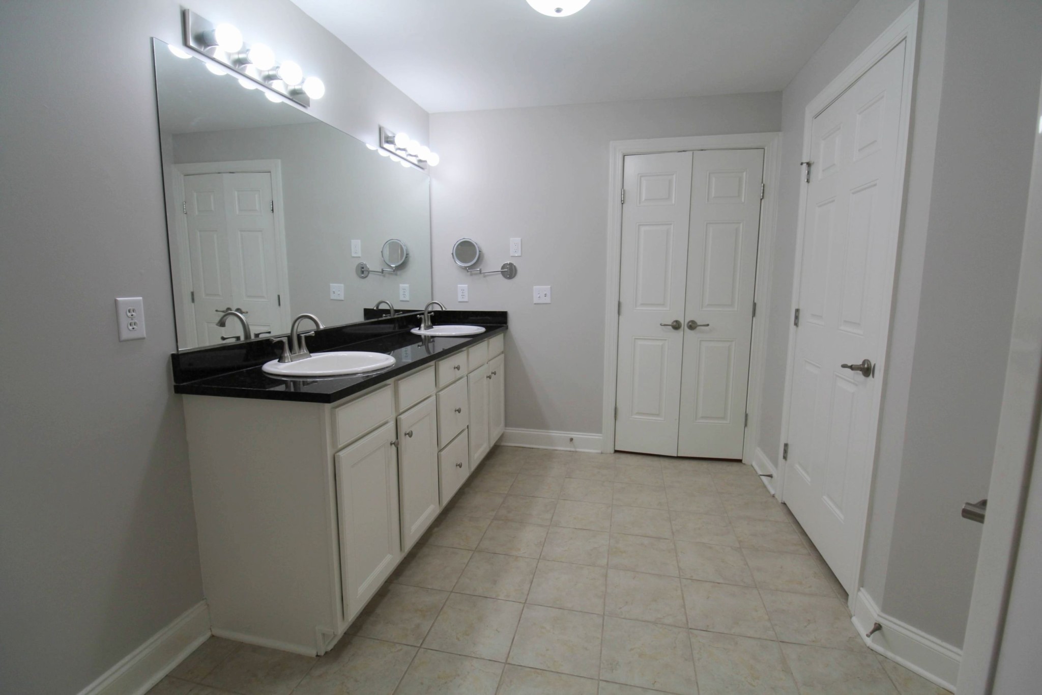 3201 Aspen Grove Dr Unit: J1