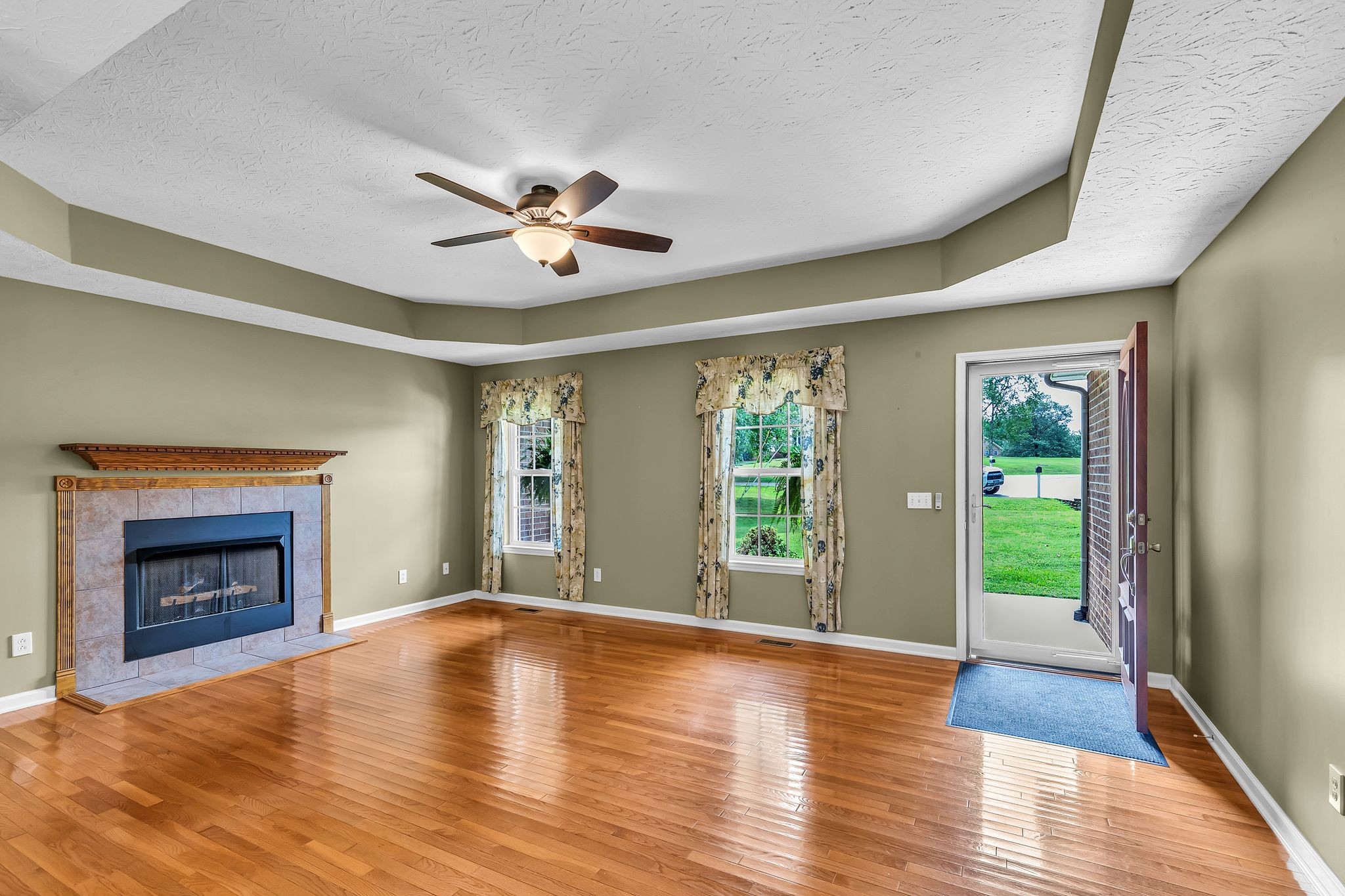 113 Creasy Ct