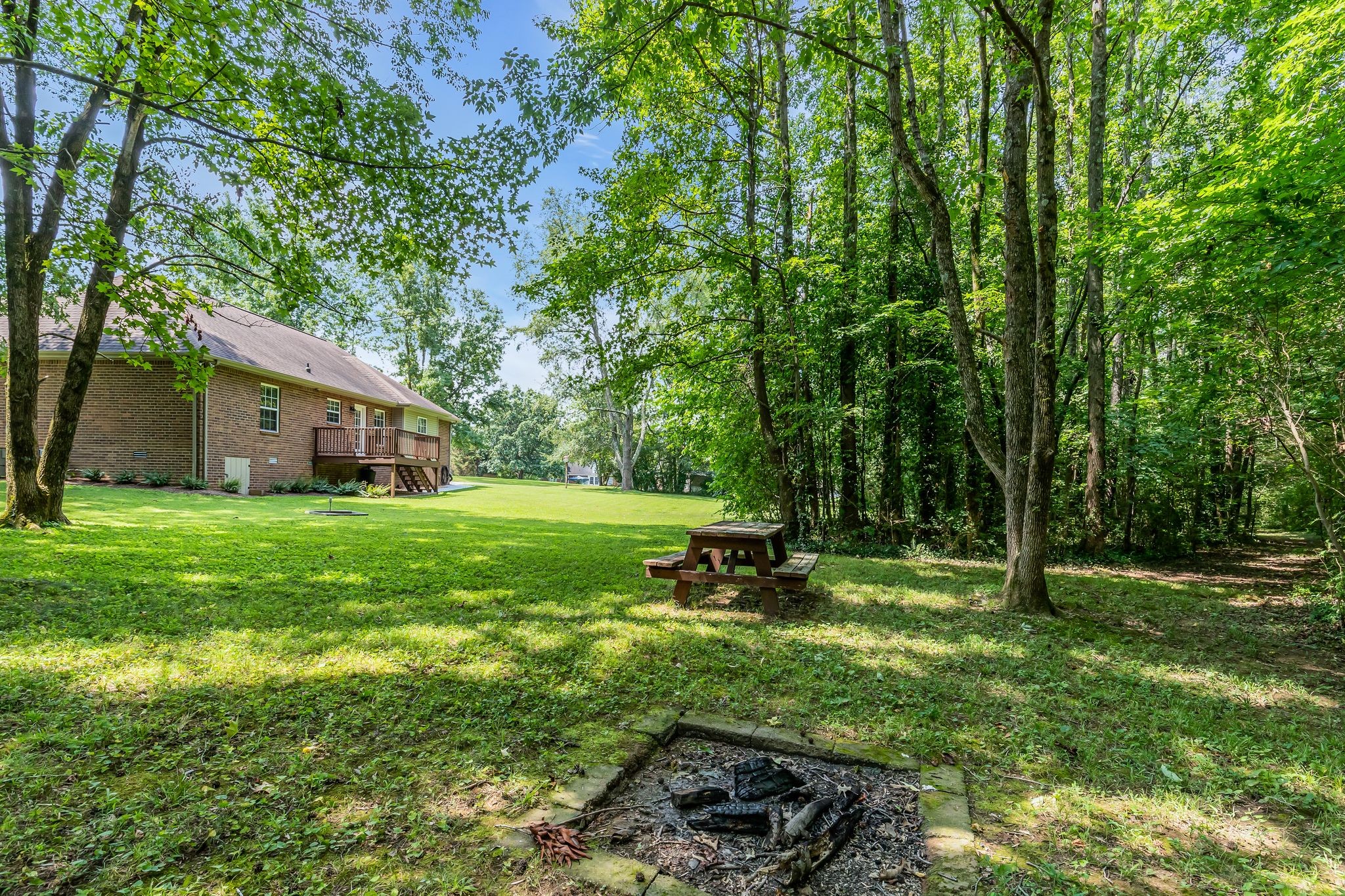113 Creasy Ct